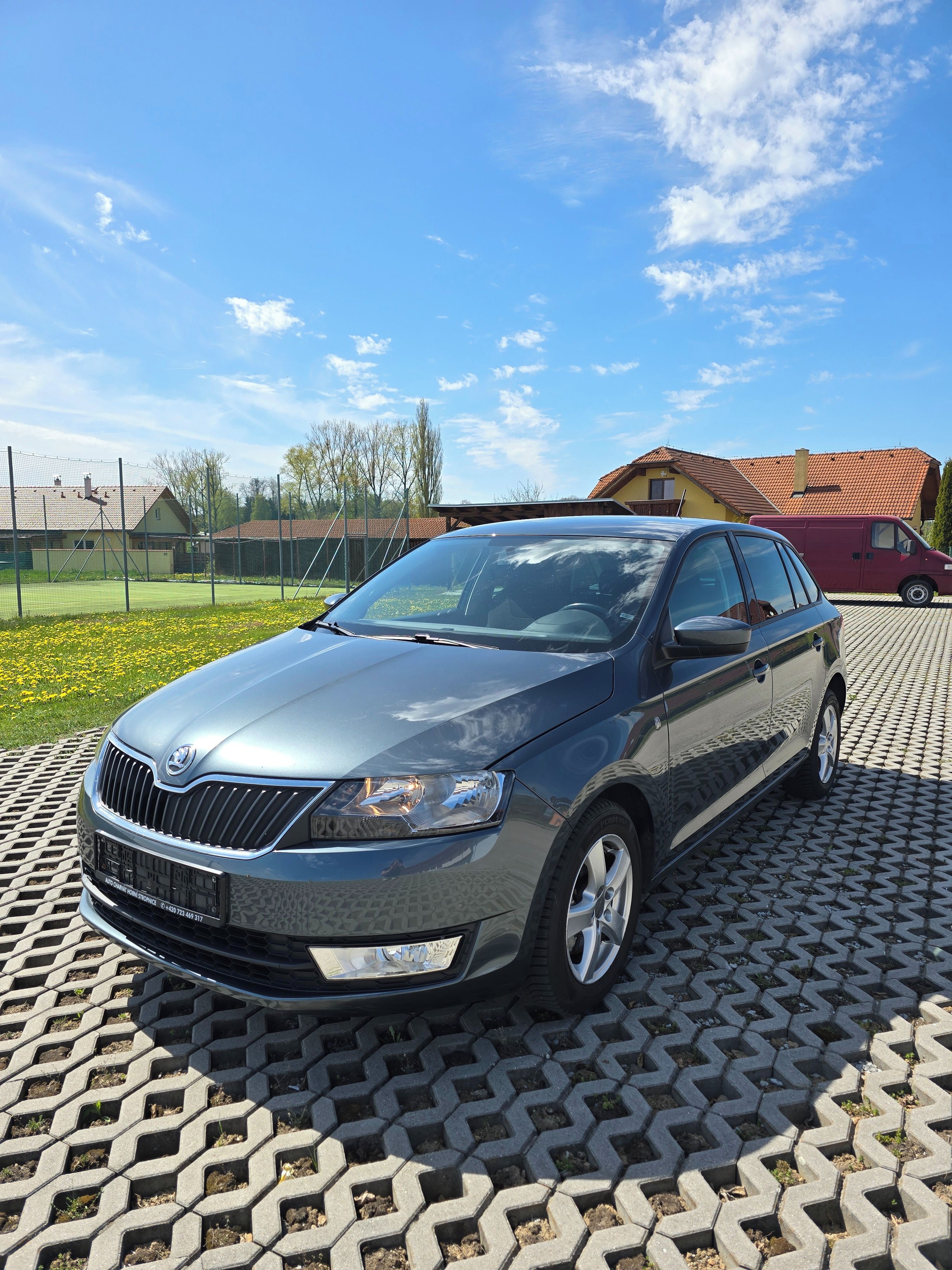 Škoda Rapid, 1.2 TSI SPACEBACK Sport - fotka 3