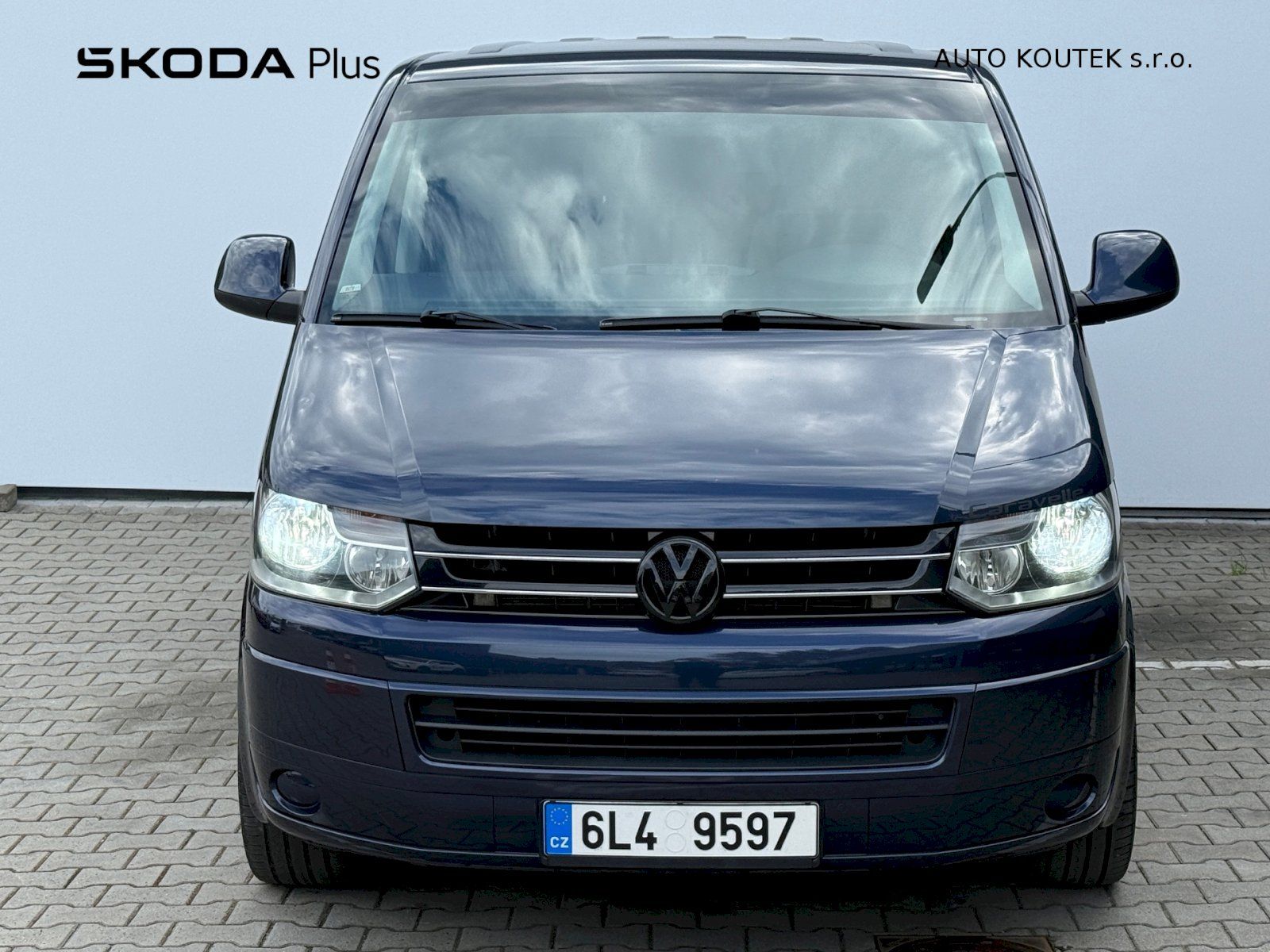 Volkswagen Caravelle, 2.0TDI 103kW/140PS 9 Míst - fotka 4