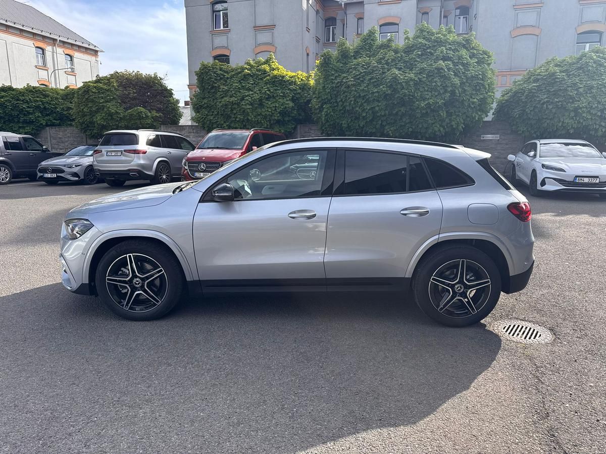 Mercedes-Benz GLA, 200 d 4MATIC - fotka 4
