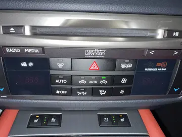 Auto 27