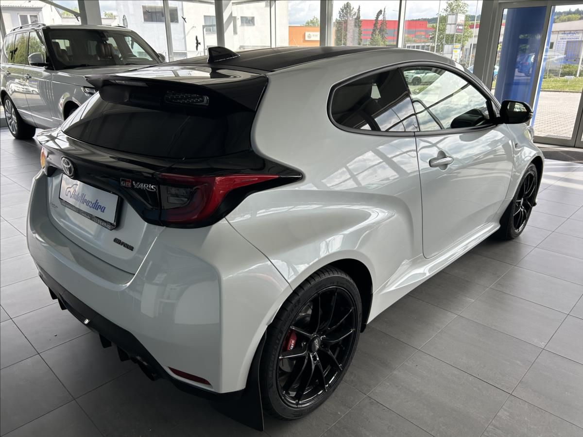 Toyota Yaris, 1,6   GR,ČR,CIRCUIT PACK,SERVI - fotka 6