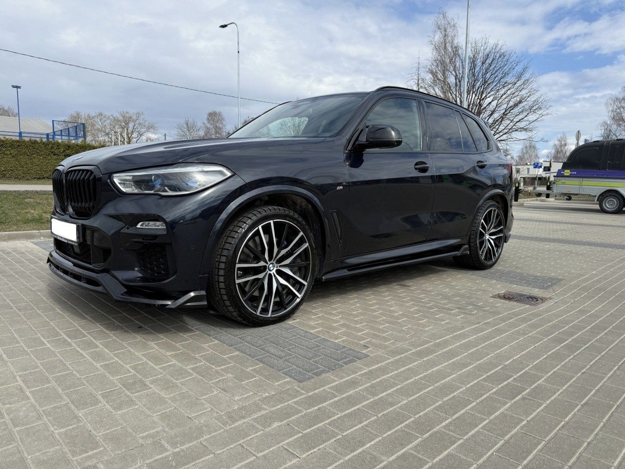 BMW X5, M50 i Sport xDrive - fotka 3