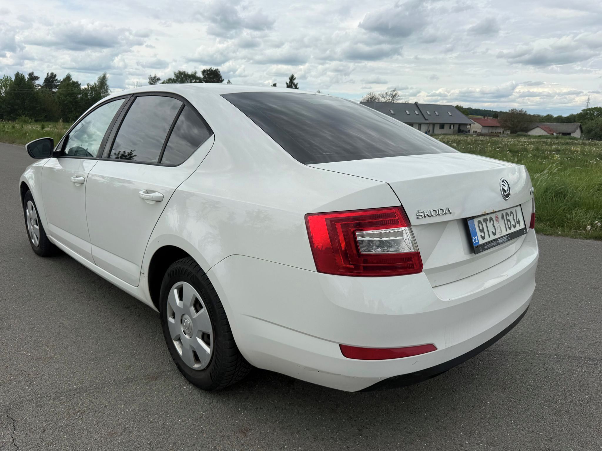 Škoda Octavia - fotka 3