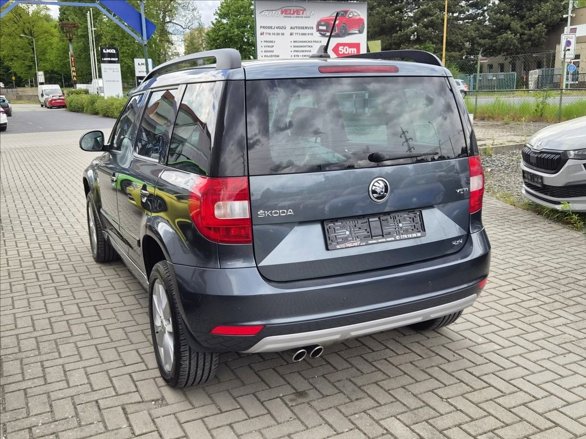 Škoda Yeti, 2,0 TDi DSG 4x4 *NAVI*SENZORY* - fotka 2