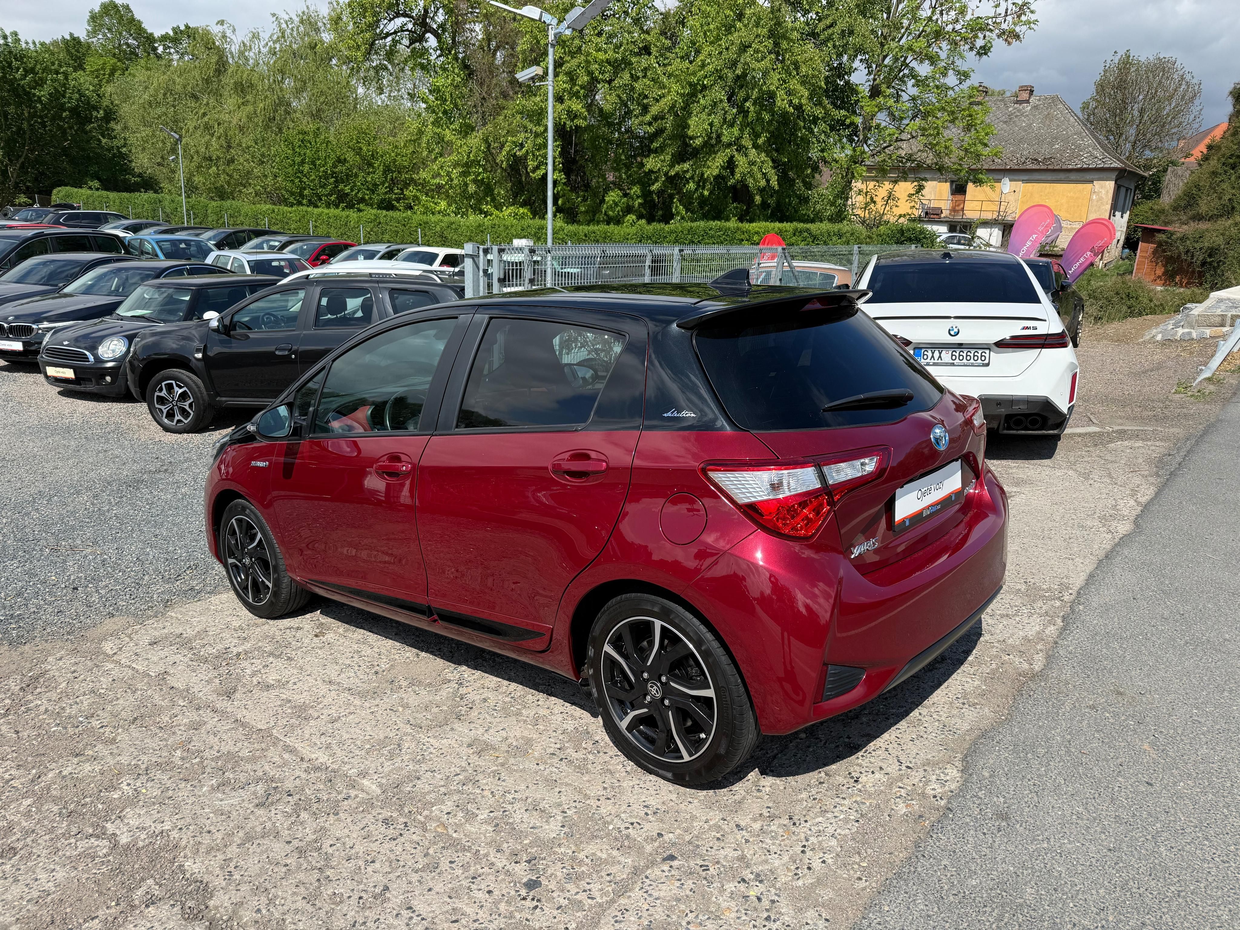 Toyota Yaris, 1.5 HYBRID AT Selection ČR - fotka 4