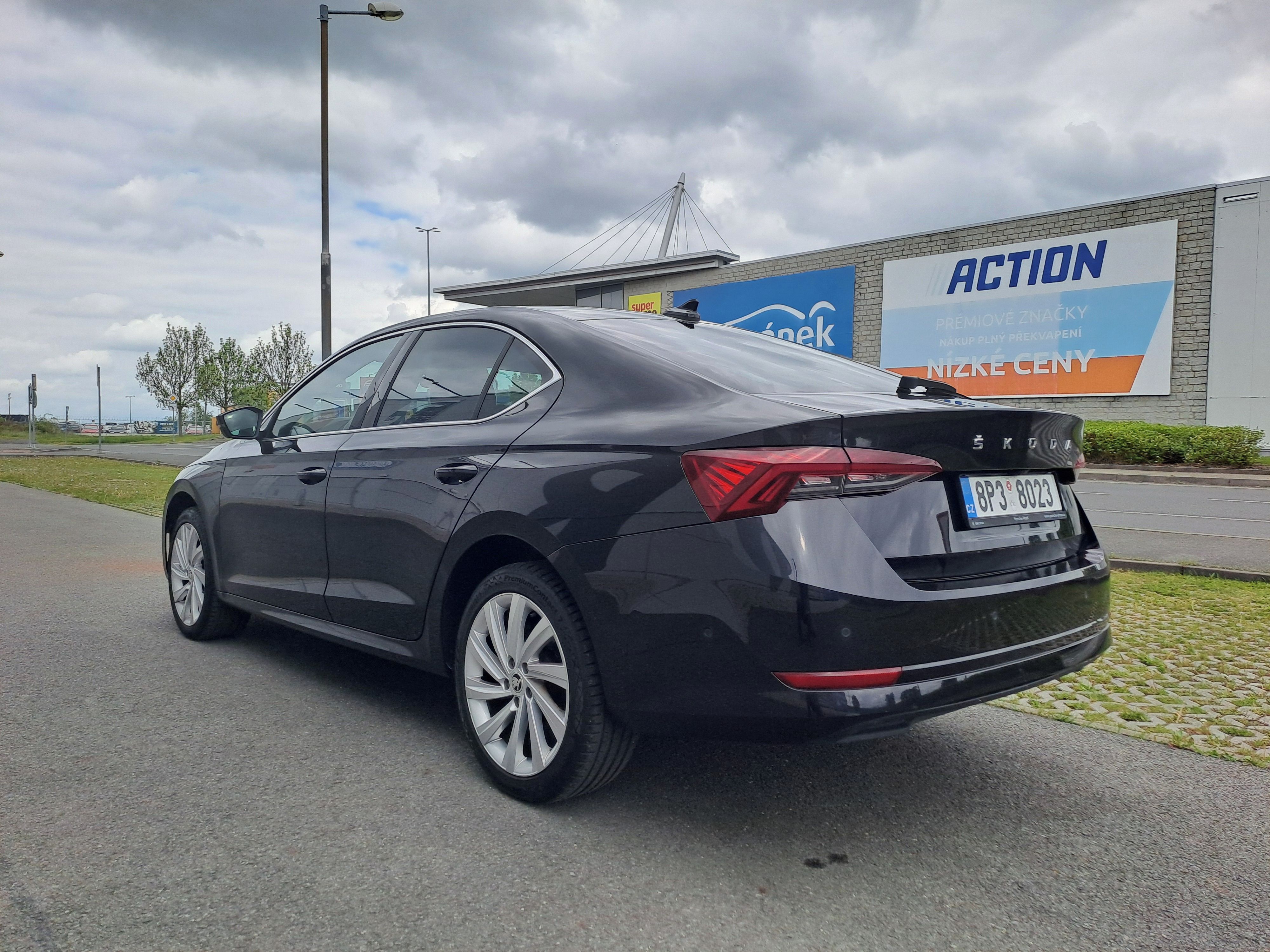 Škoda Octavia, 2.0TDI 1.MAJ ELEGANCE! KRÁSNÁ! - fotka 5