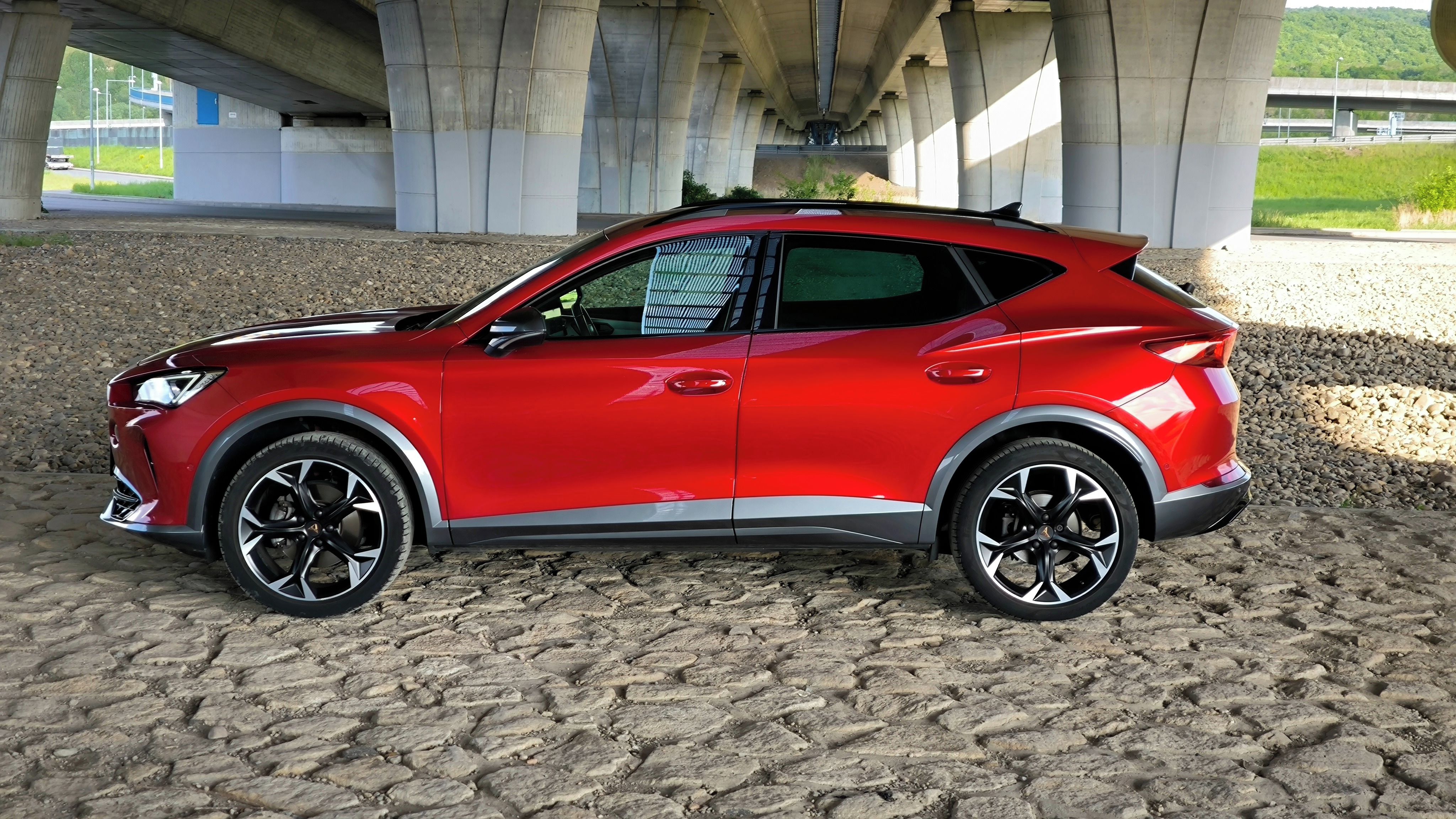 Cupra Formentor, 1.5 TSI 110kw DSG Odpočet DPH - fotka 3