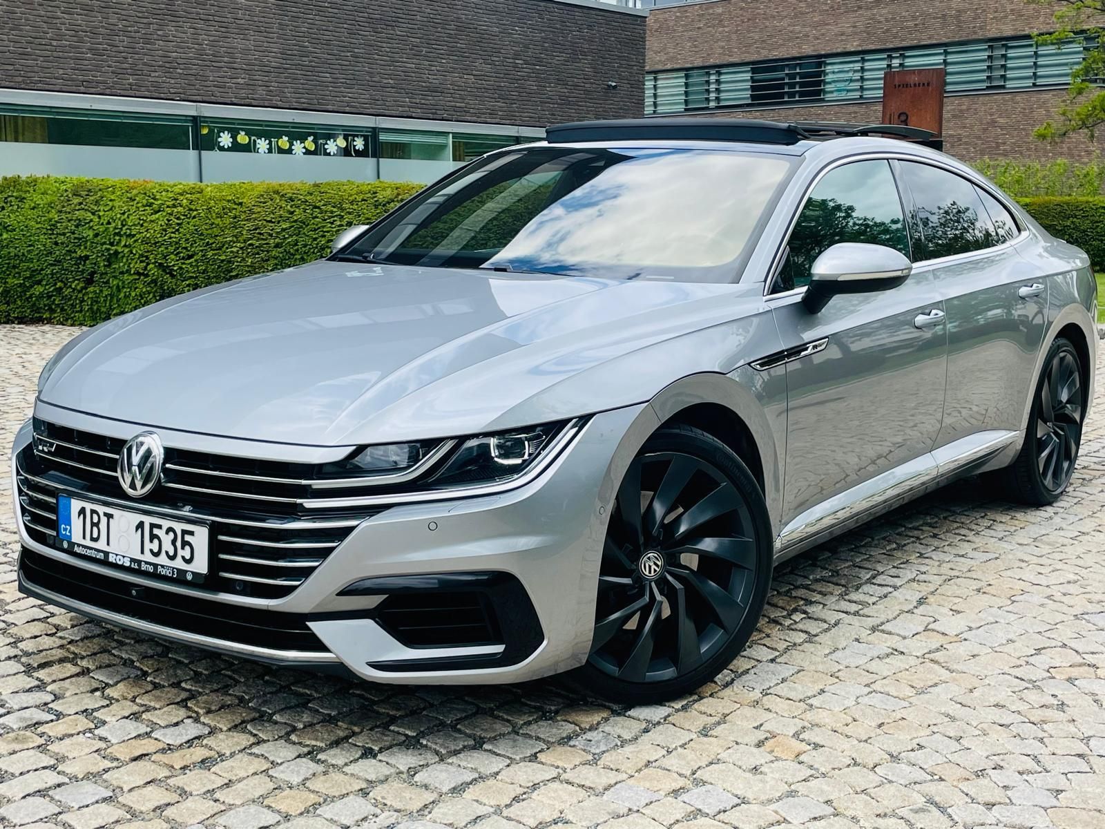 Volkswagen Arteon, 2.0TDI 4x4 AUT FULL VÝBAVA ČR - fotka 2
