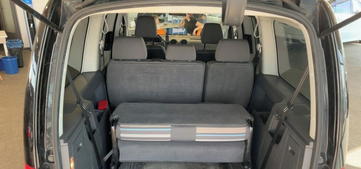 Volkswagen Caddy, MAXI 2.0Tdi103KW 7-MÍST VÝBAVA - fotka 4