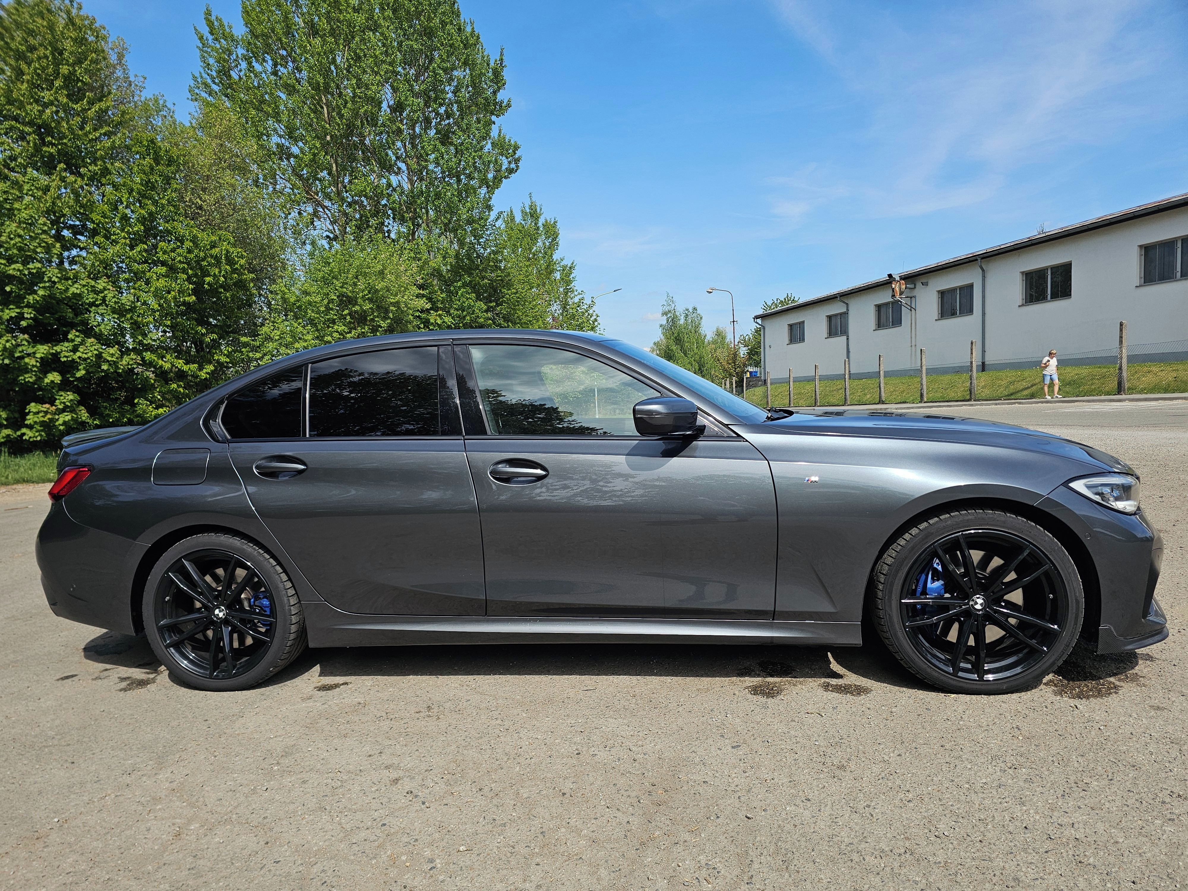 BMW Řada 3, 320d xDrive, M perf. odp. DPH - fotka 2