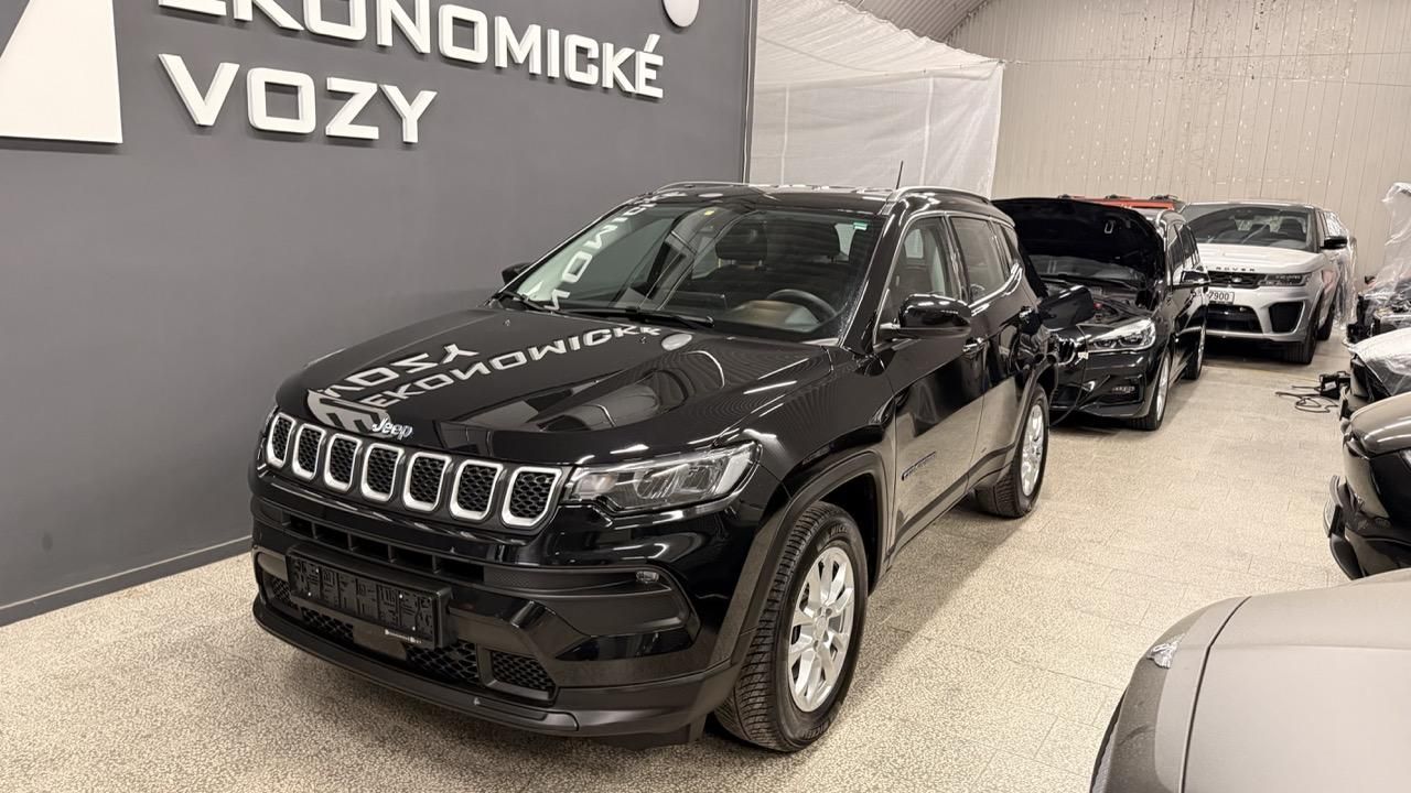 Jeep Compass, 1.3i 4x4,PHEV,50km dojezd - fotka 5
