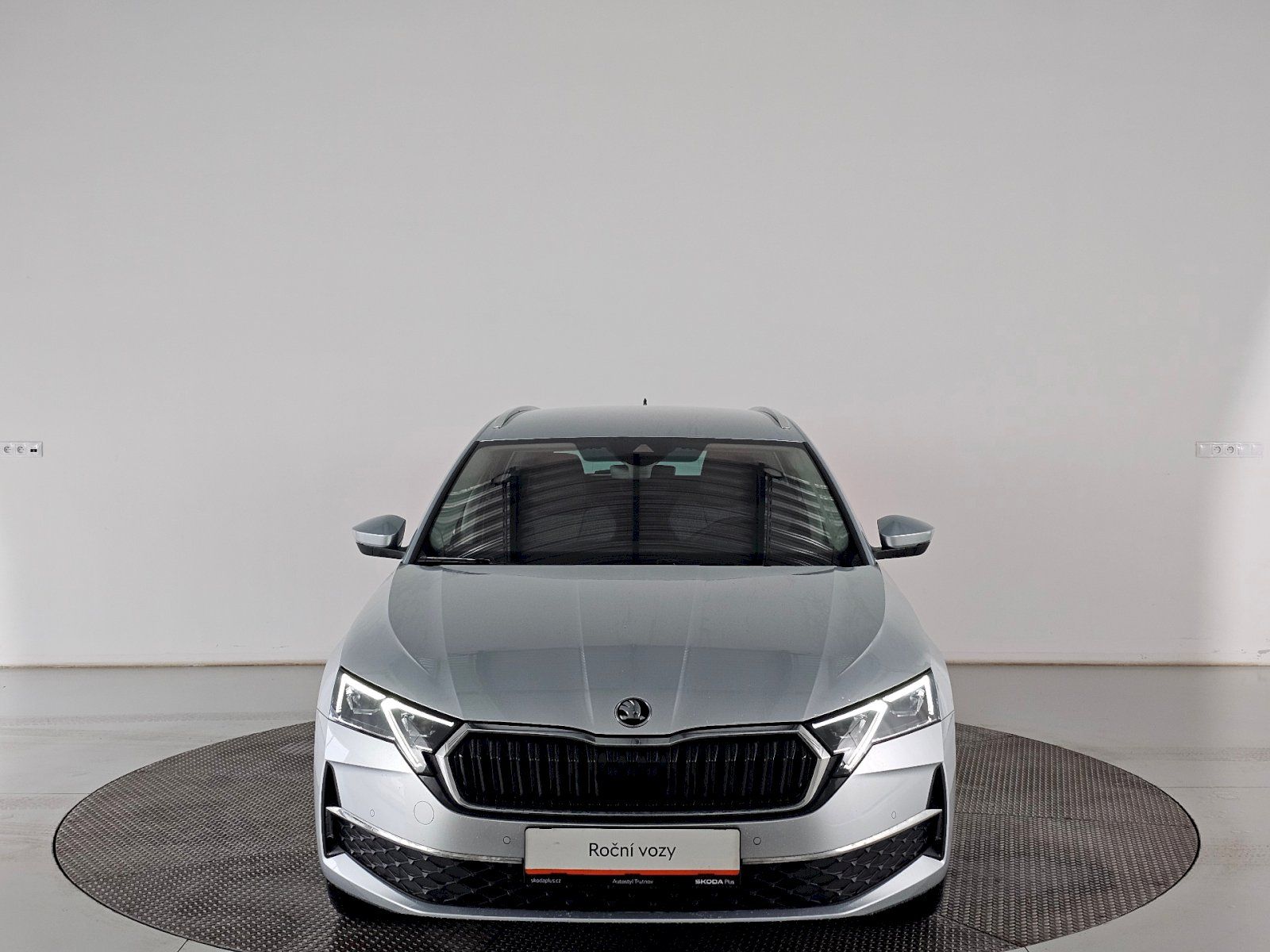 Škoda Octavia, COMBI 1,5 TSI DSG TOP SELECTIO - fotka 4