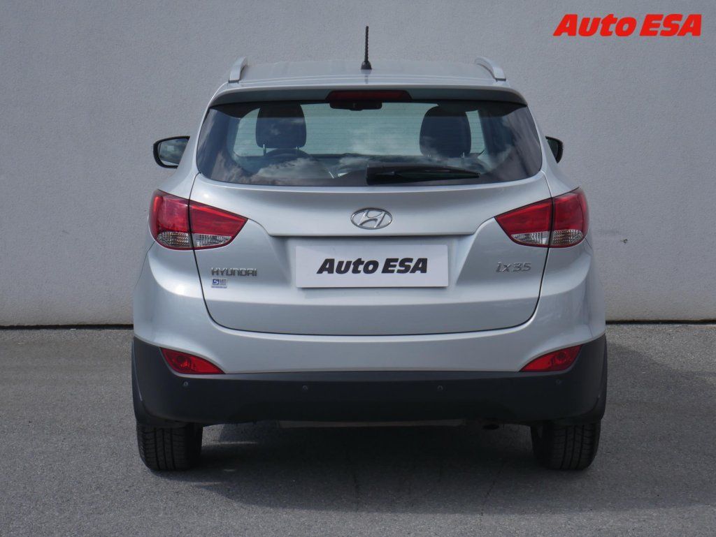Hyundai ix35, 1.6 GDi,ČR,autoAC - fotka 5