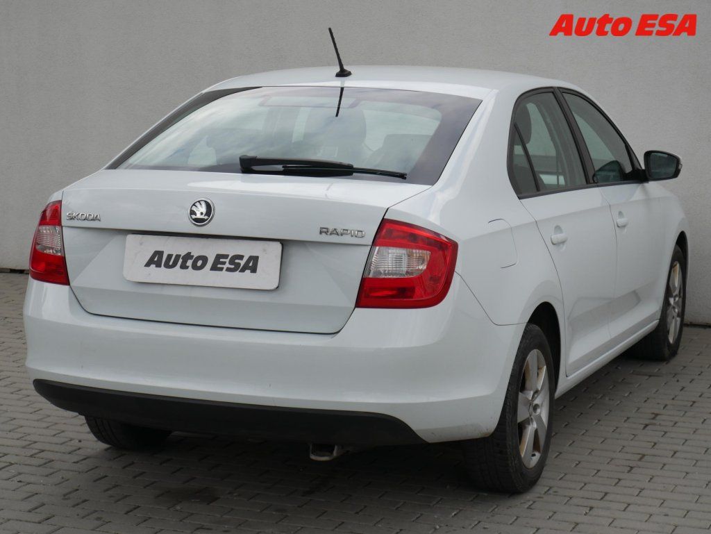 Škoda Rapid, 1.2 TSI,ČR - fotka 4