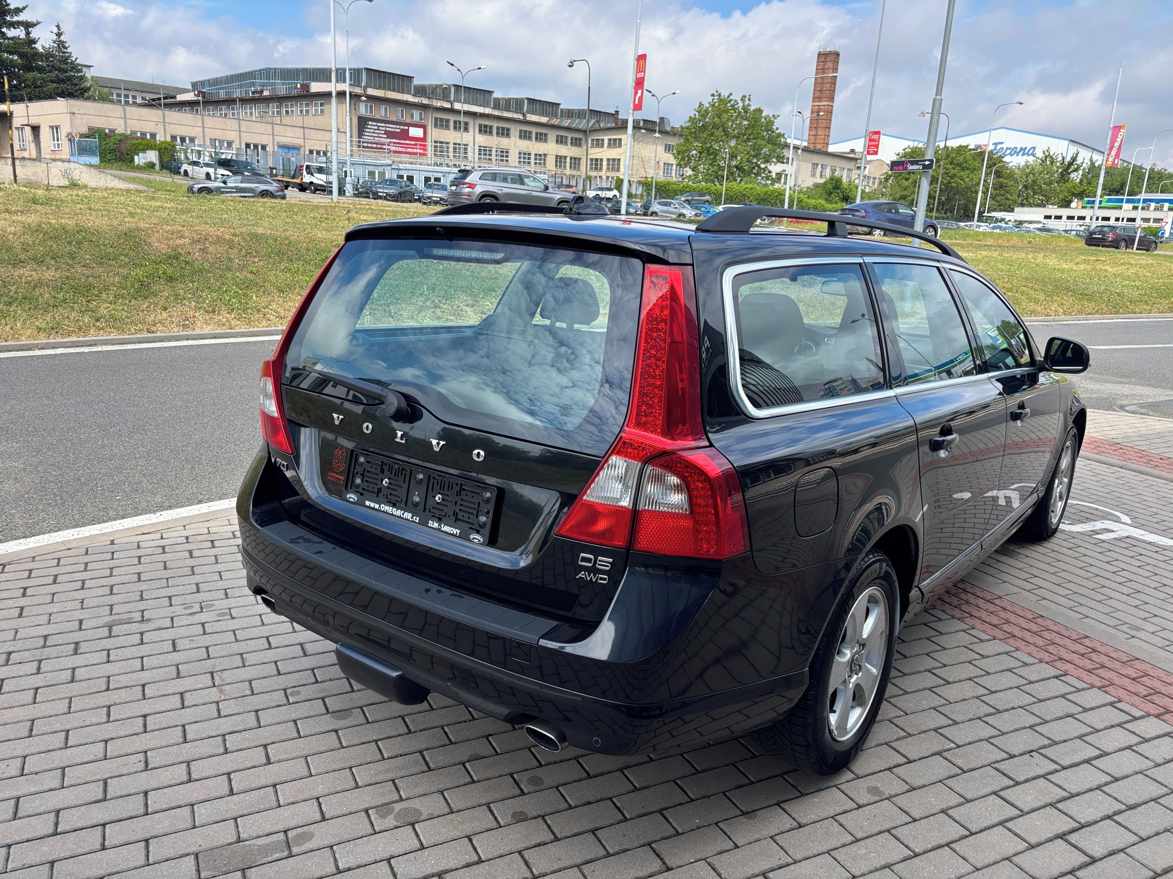 Volvo V70, 2.4 D5 158KW 4x4 Automat - fotka 6