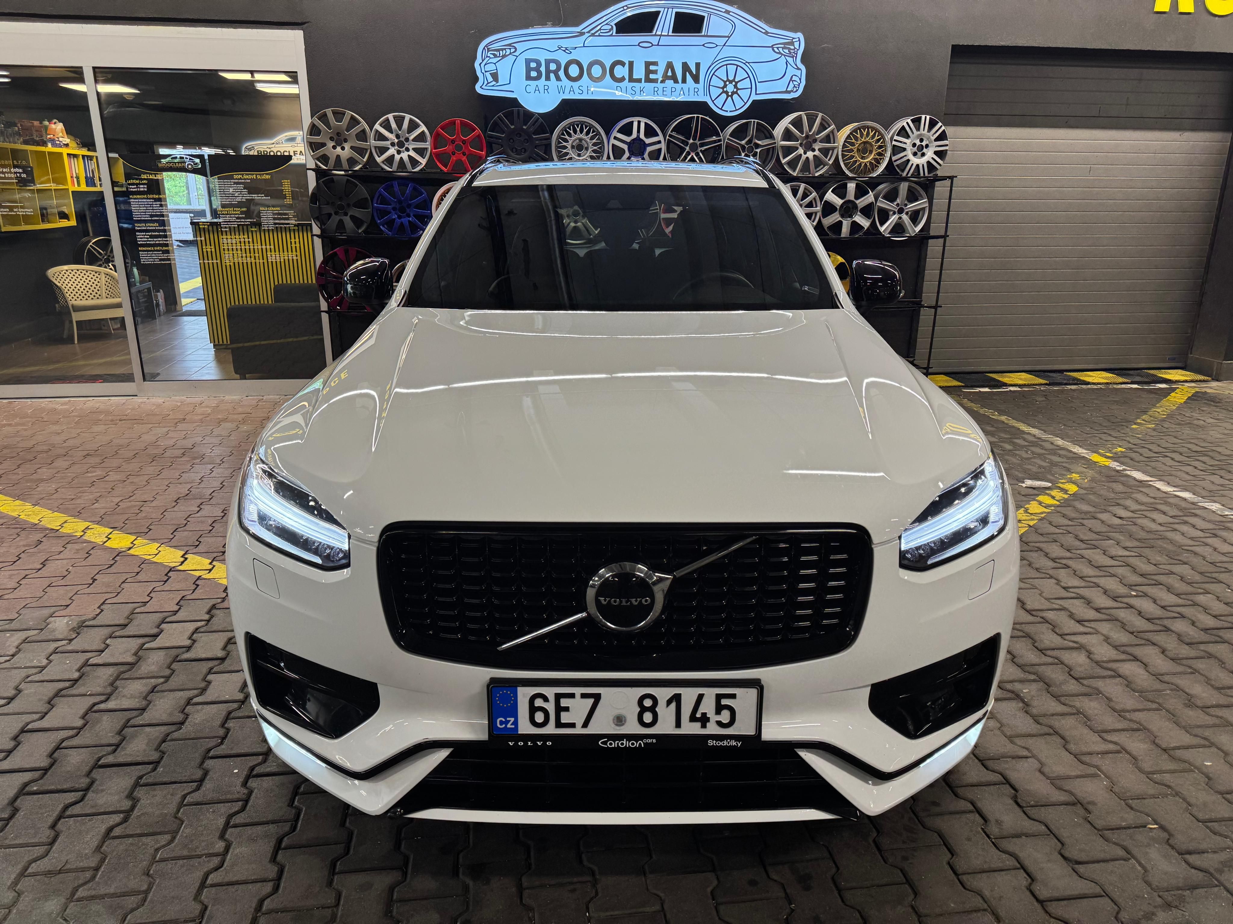 Volvo XC90, B5 AWD R-Desing 7Mist ČR DPH - fotka 2