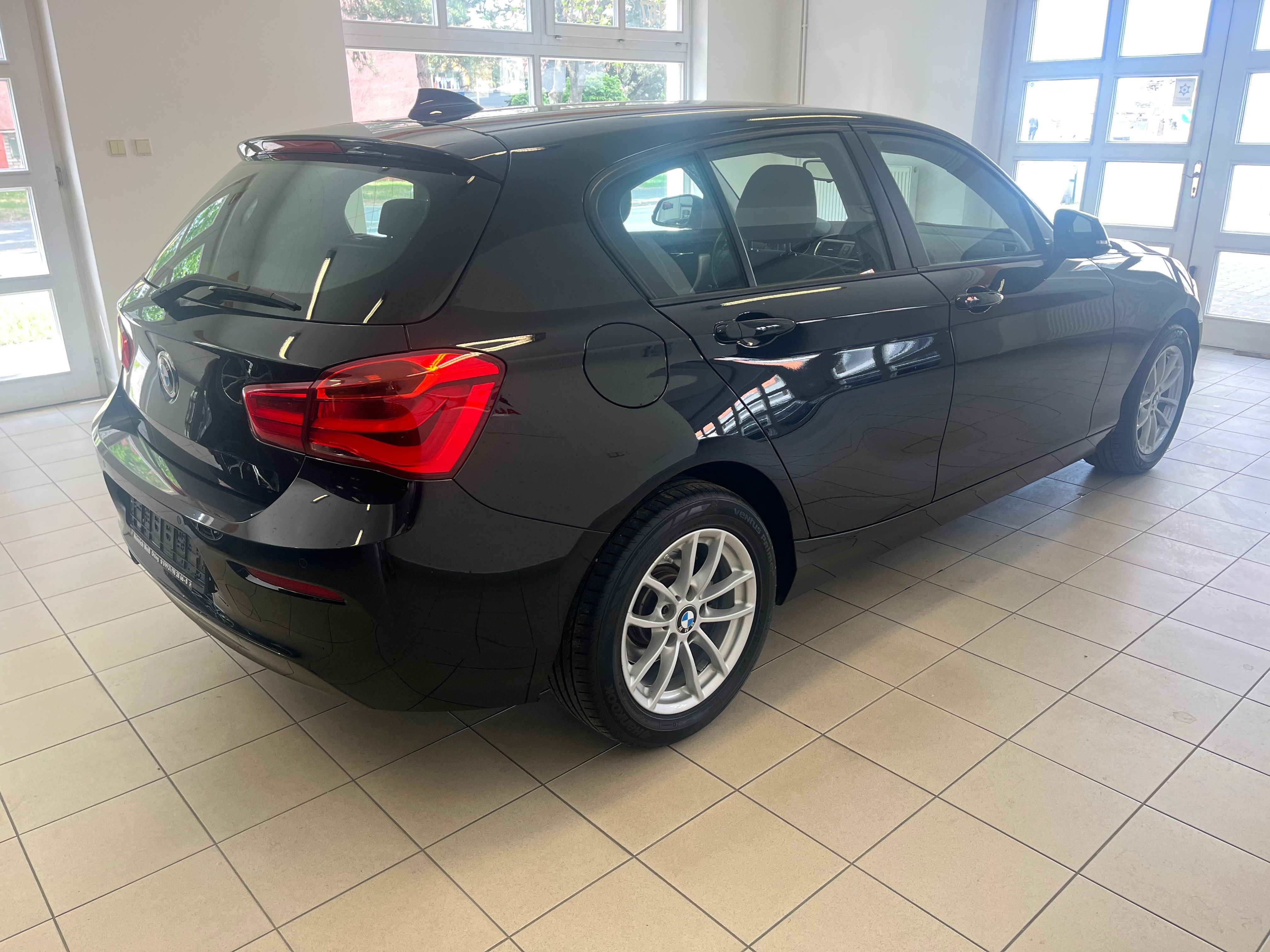 BMW Řada 1, 116i   F20  Facelift - fotka 5