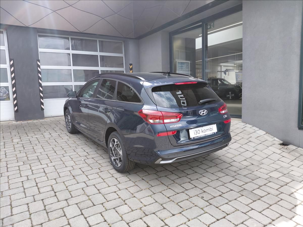 Hyundai i30, 1,0   WG 1,0 T-GDI MT SMART - fotka 6