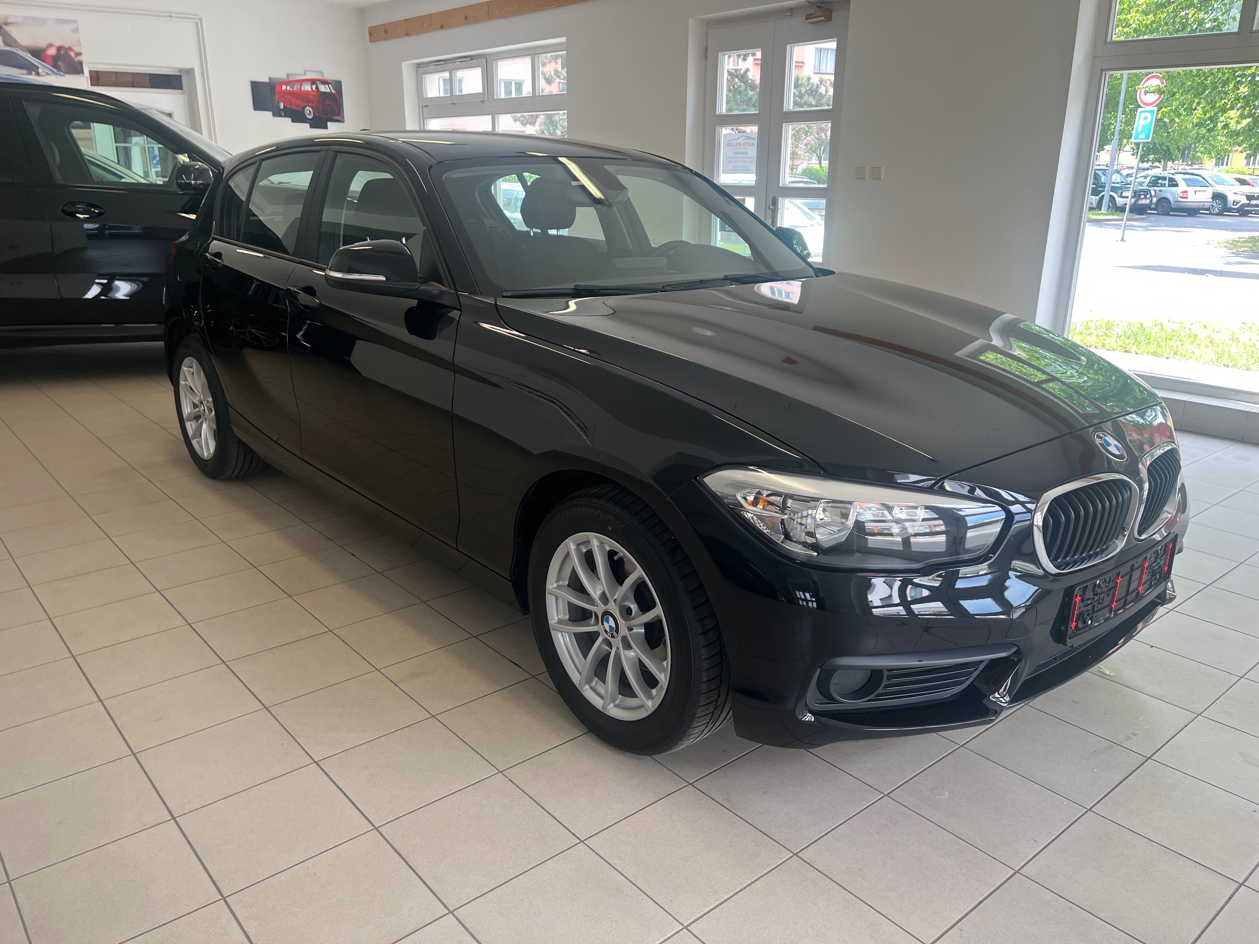 BMW Řada 1, 116i   F20  Facelift - fotka 3