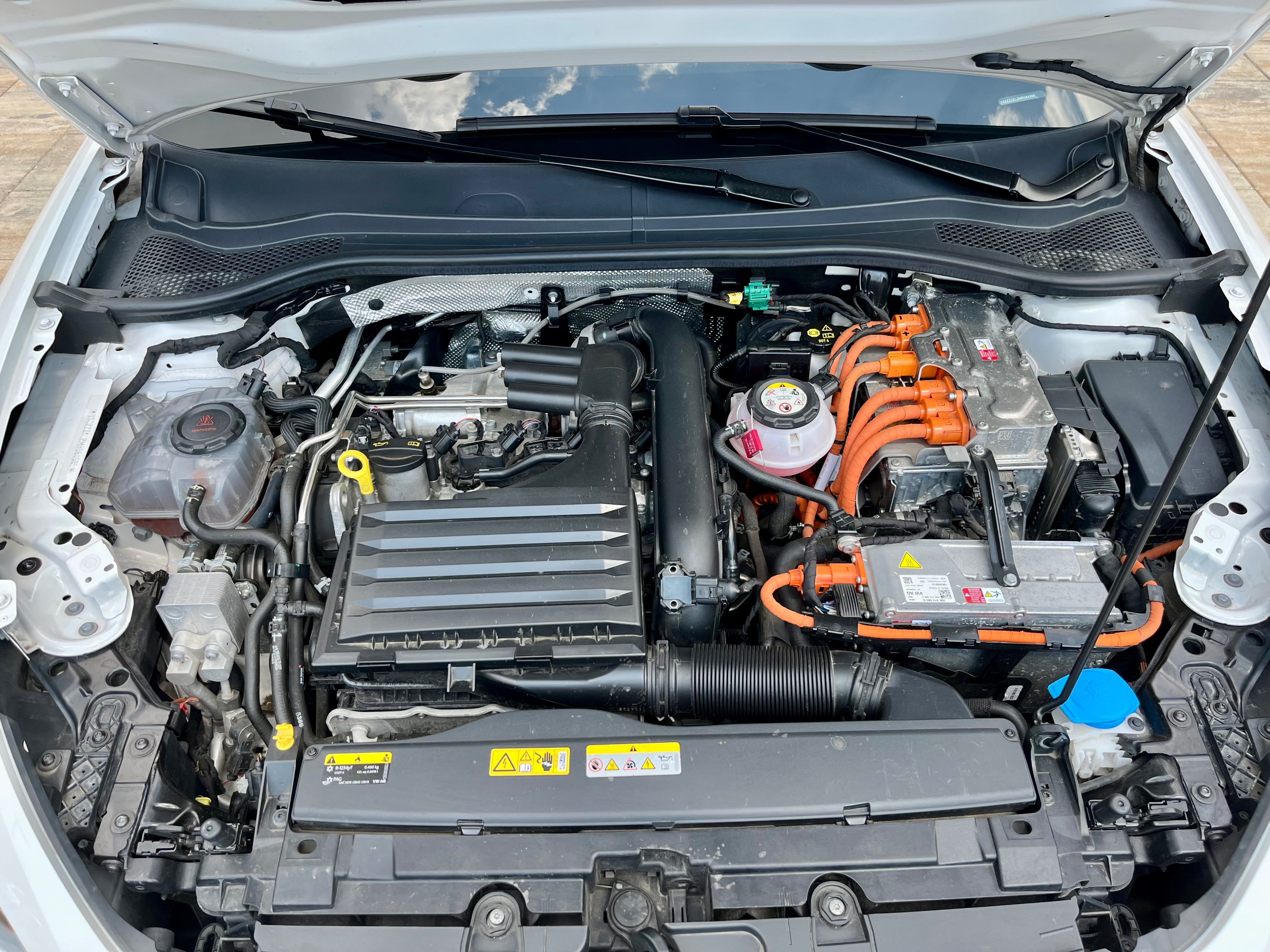 Cupra Leon, Cupra Leon 1,4 e-Hybrid 180 KW - fotka 6