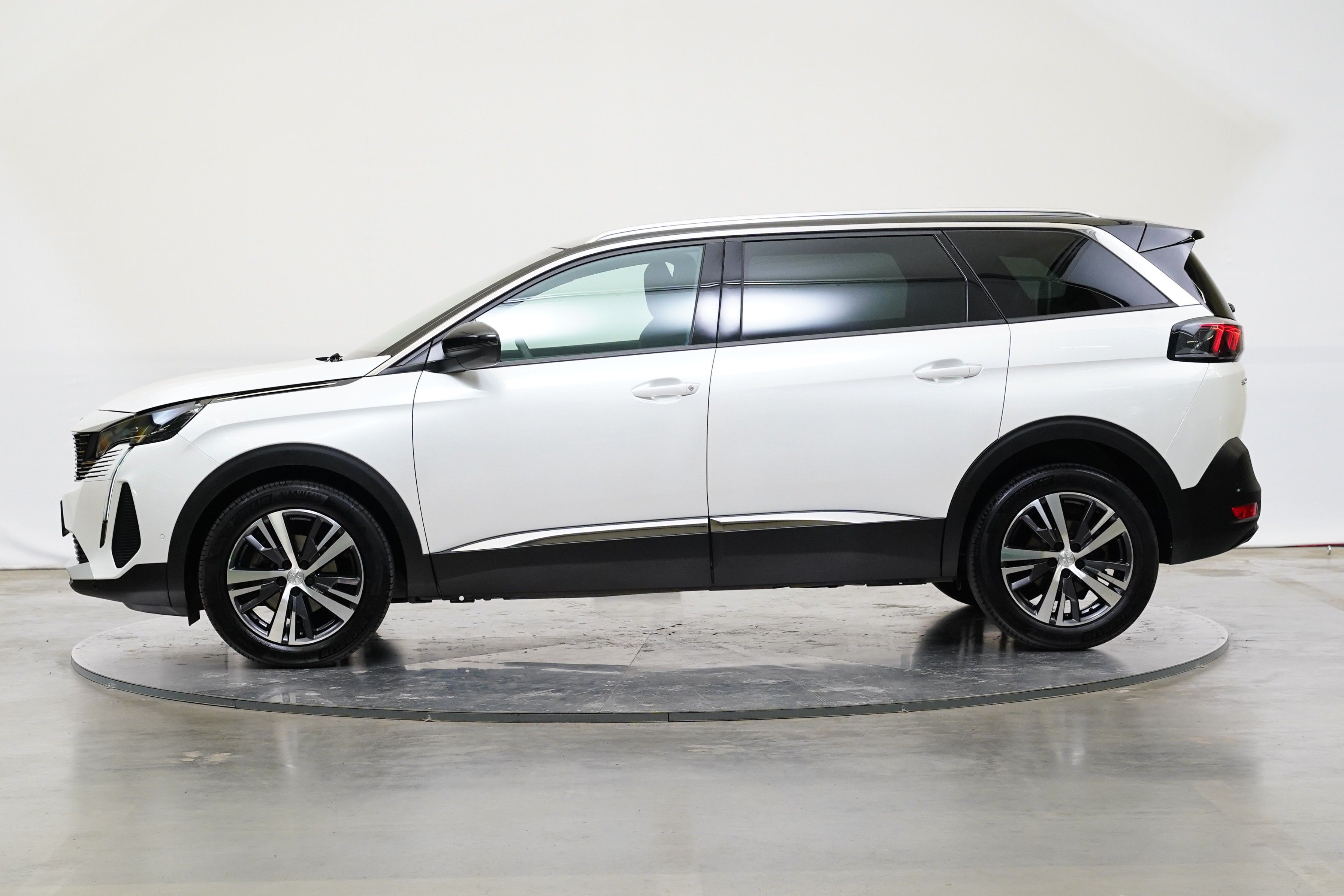 Peugeot 5008, 1.2 PureTech 96 kW Allure - fotka 3