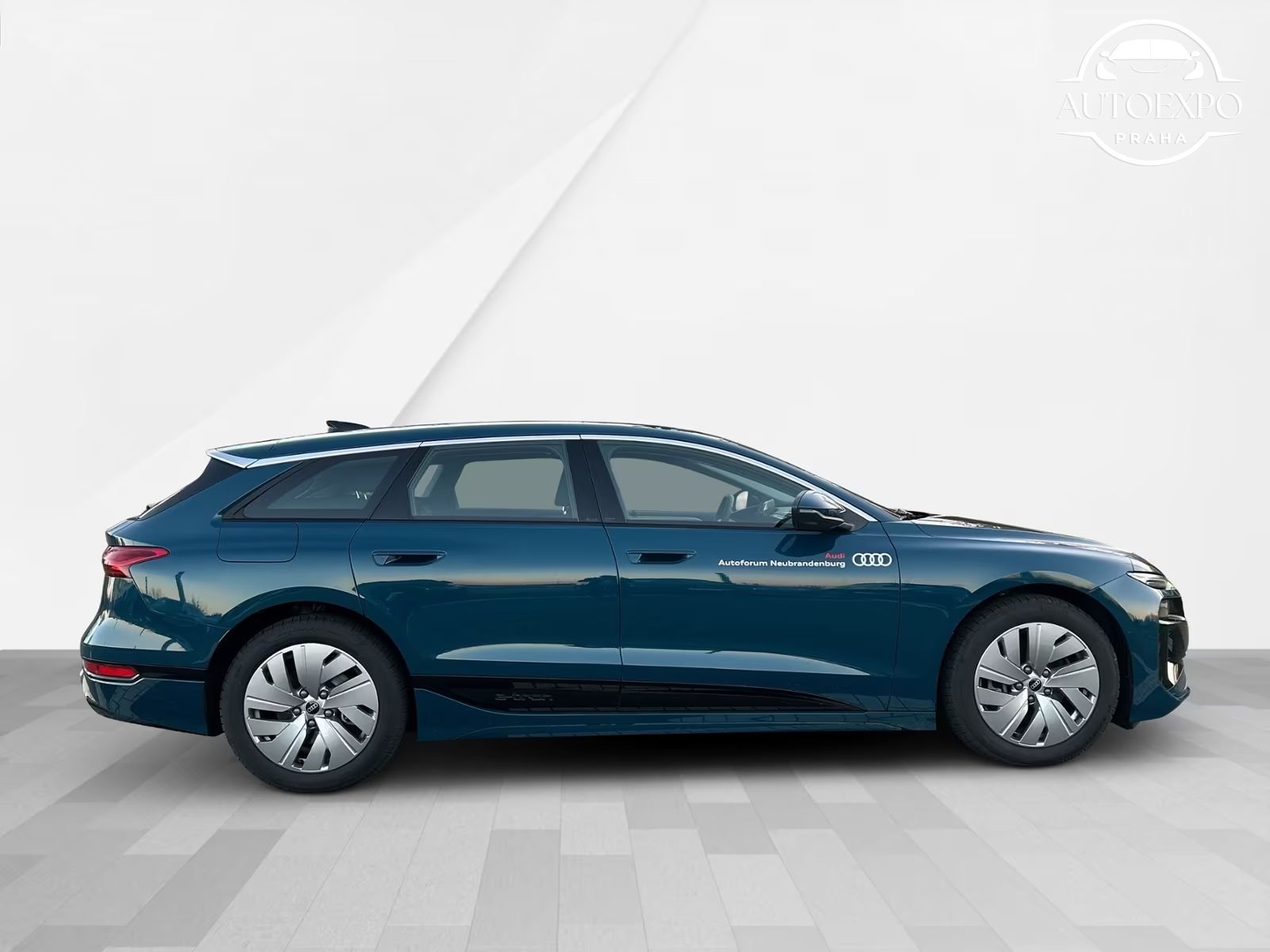 Audi e-tron, Avant LED - fotka 6