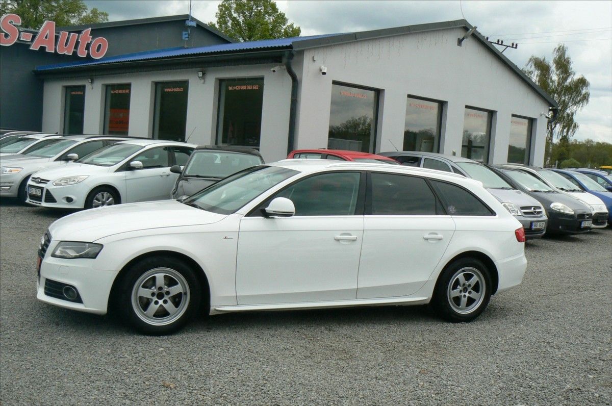 Audi A4, 2,0 TDi COMBI S-LINE