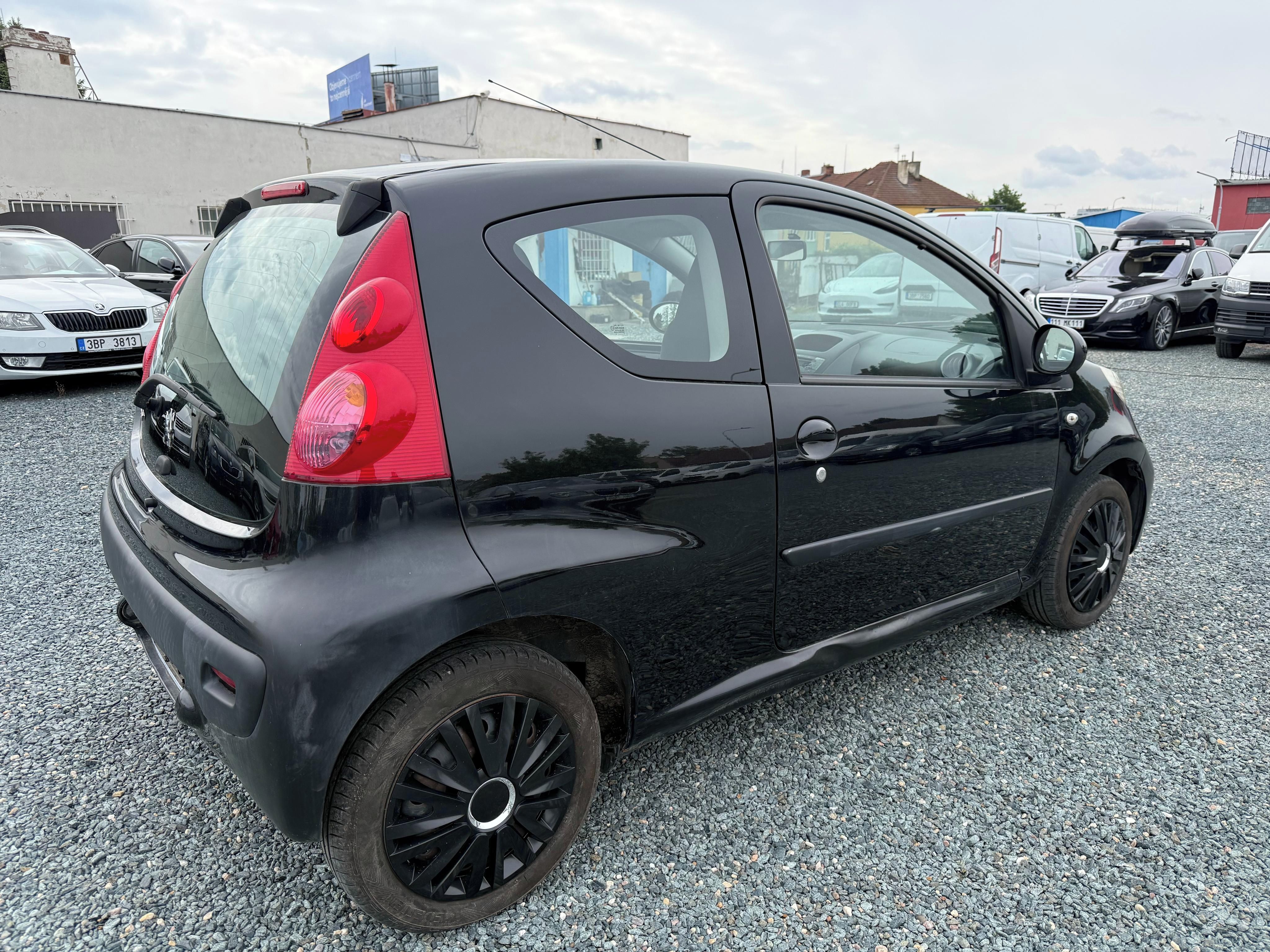 Peugeot 107, 1.0i 50kW AUTOMAT - fotka 6
