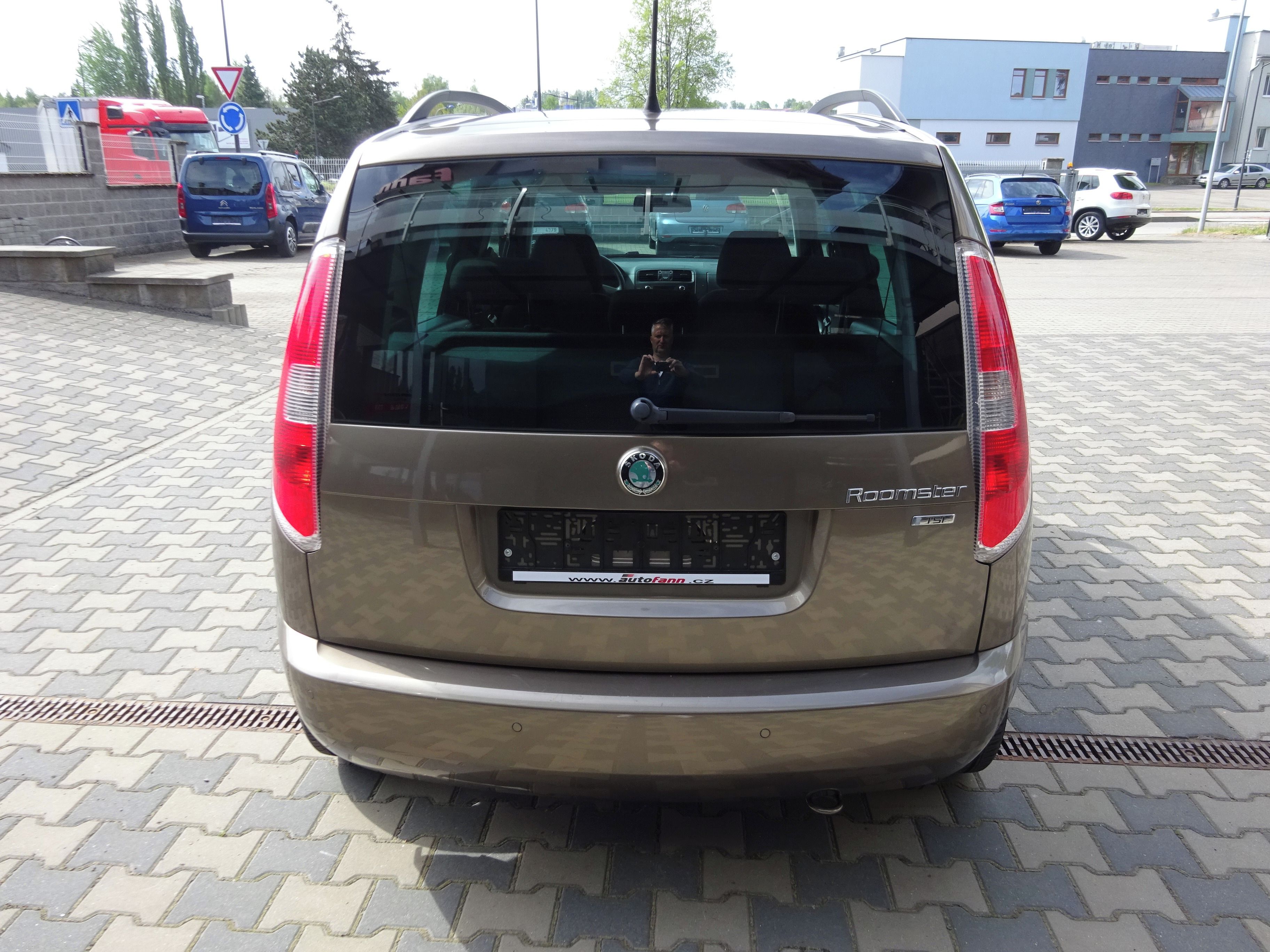 Škoda Roomster, 1.2TSi 63kW ,Ambition, 2xkola. - fotka 6