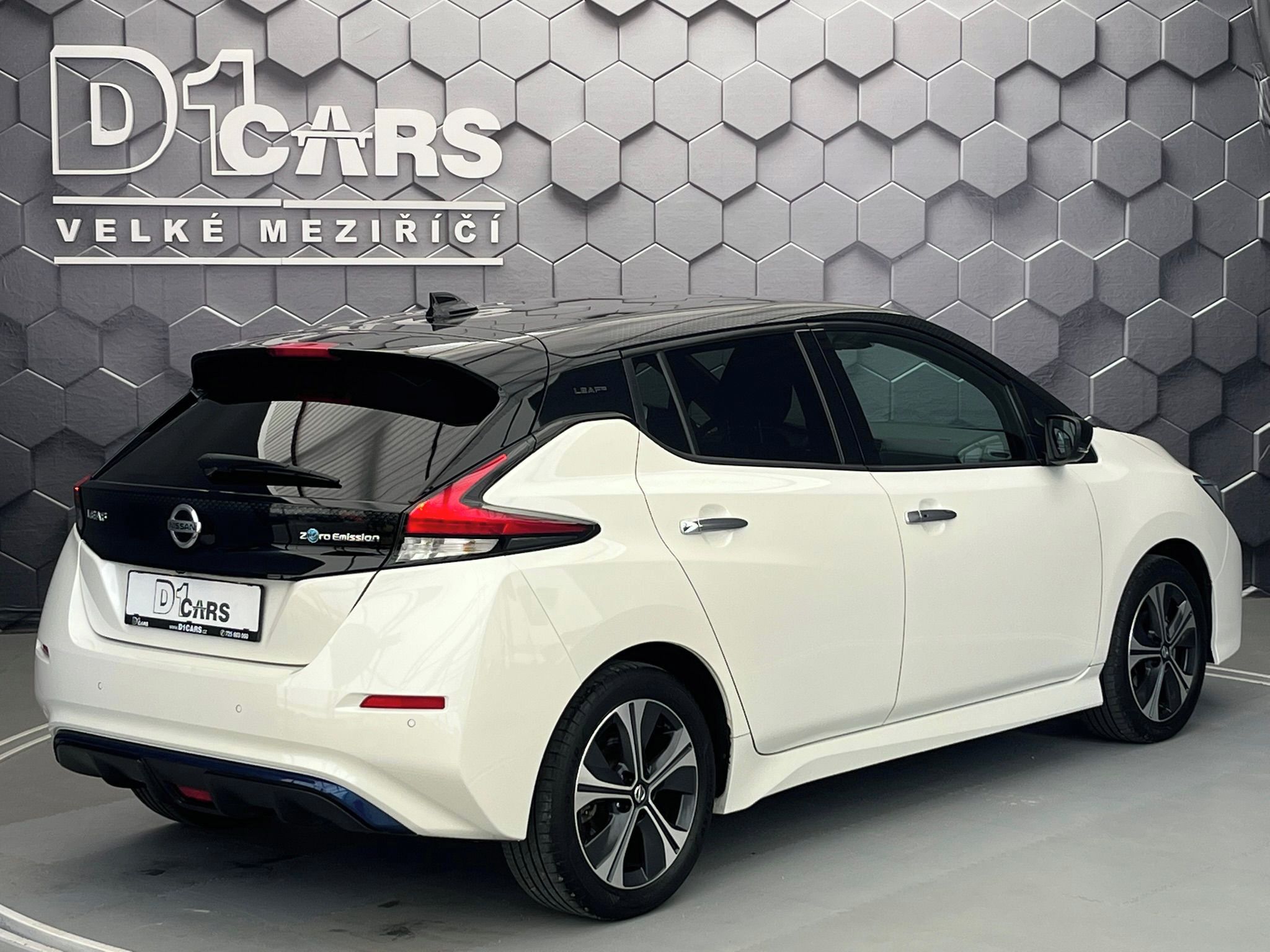 Nissan LEAF, N-Connecta 88,6% SoH - fotka 6