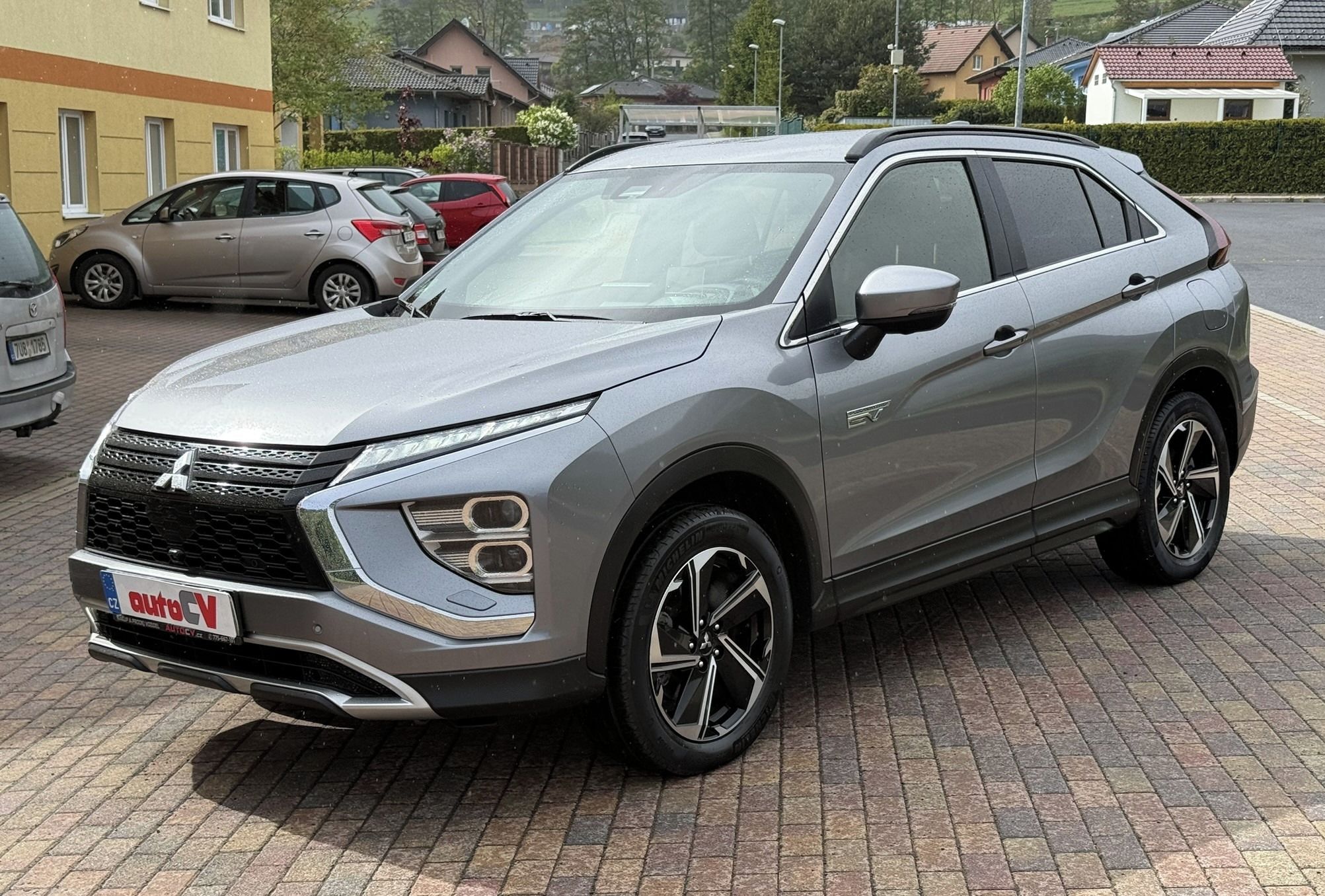 Mitsubishi Eclipse Cross, 2.4 PHEV 138kW 4x4 HUD,ACC