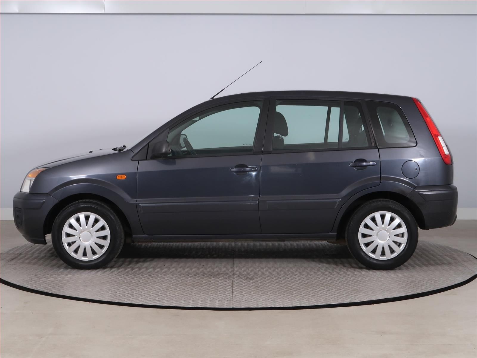 Ford Fusion, 1.4, levný provoz - fotka 3