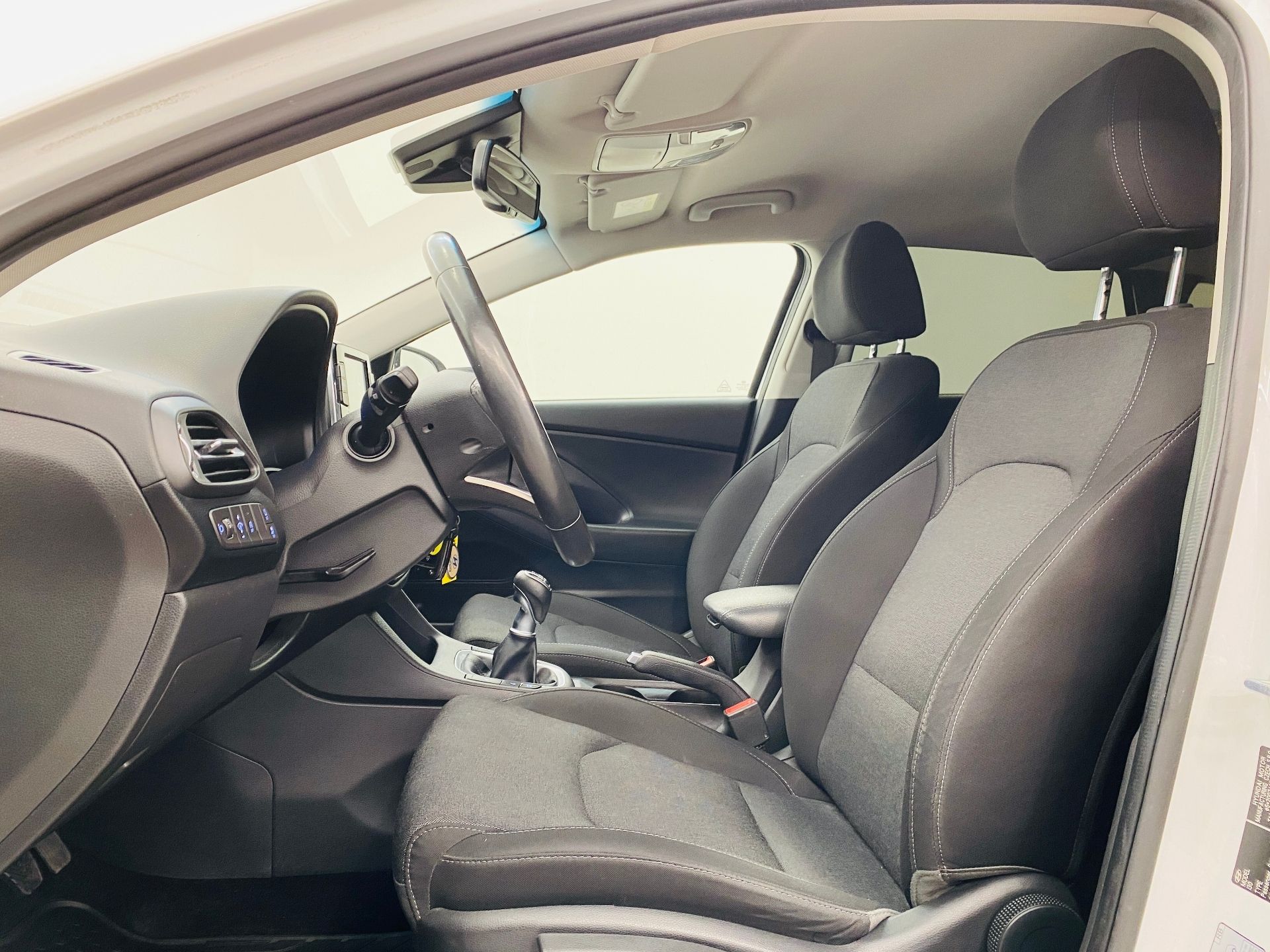 Hyundai i30, 1.5 T-GDI 117kW - fotka 5