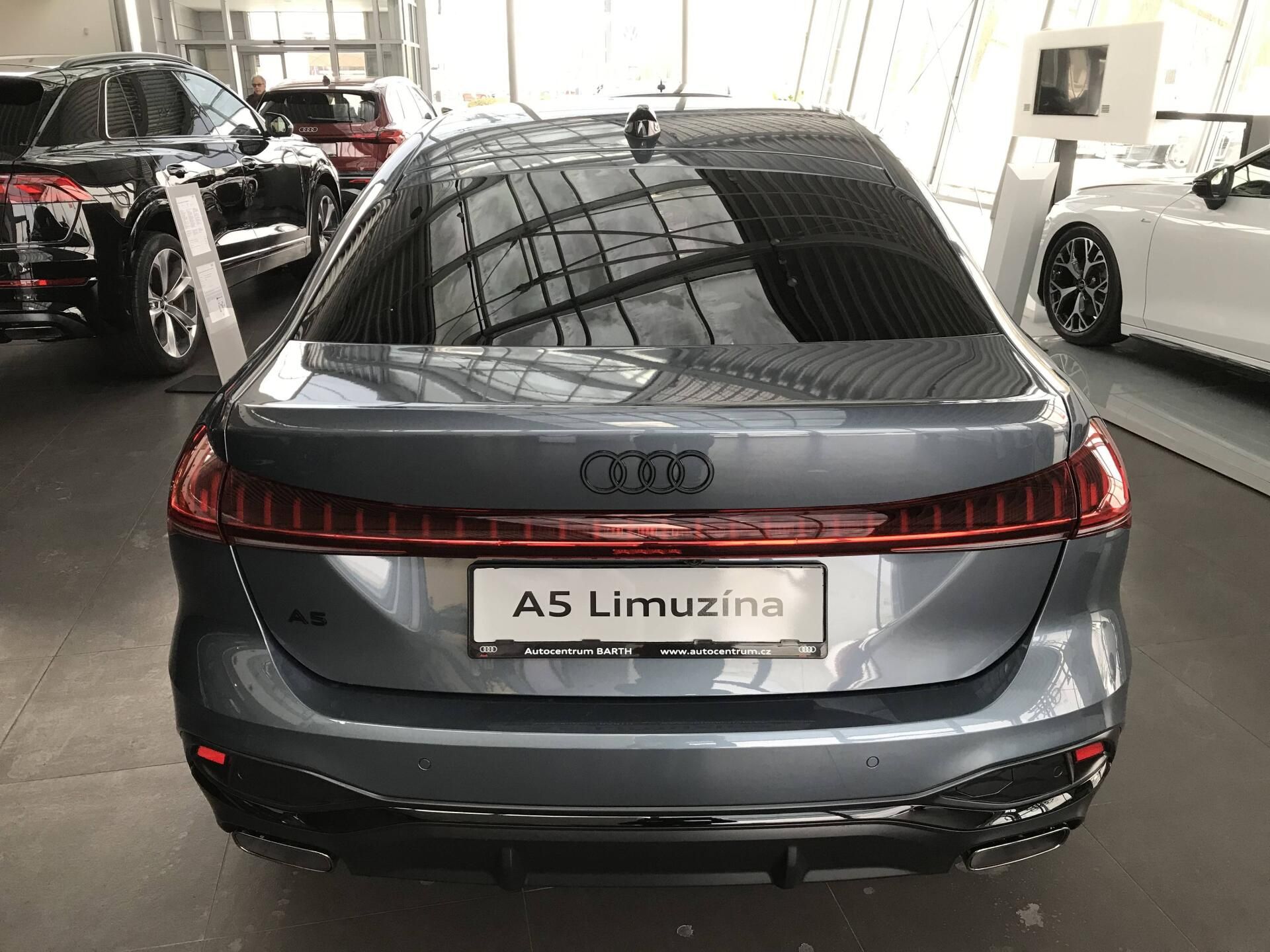 Audi A5, 7STR 2,0TFSI - fotka 5