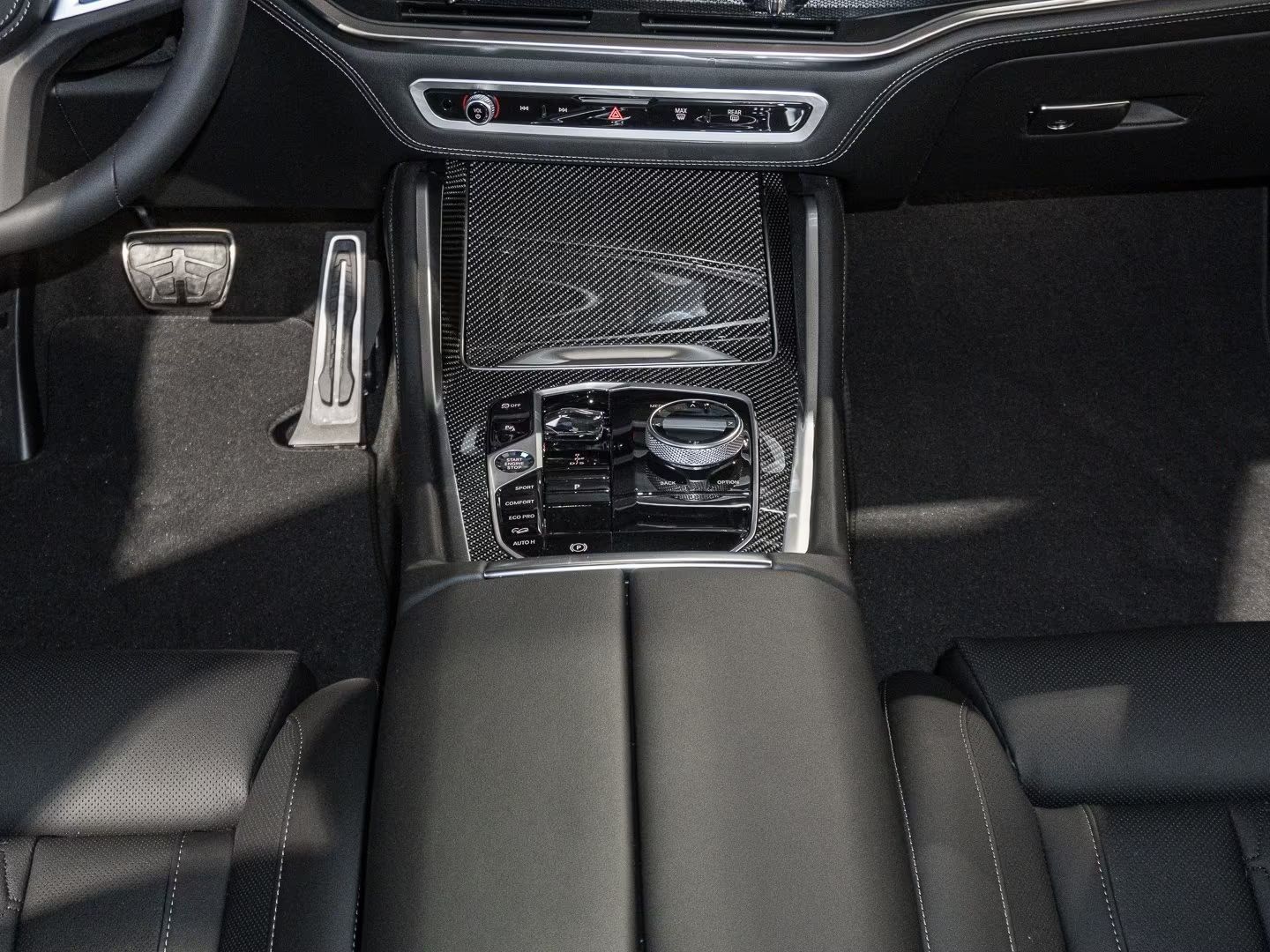 BMW X6, 30d xDrive Masáže Nezávislé - fotka 6