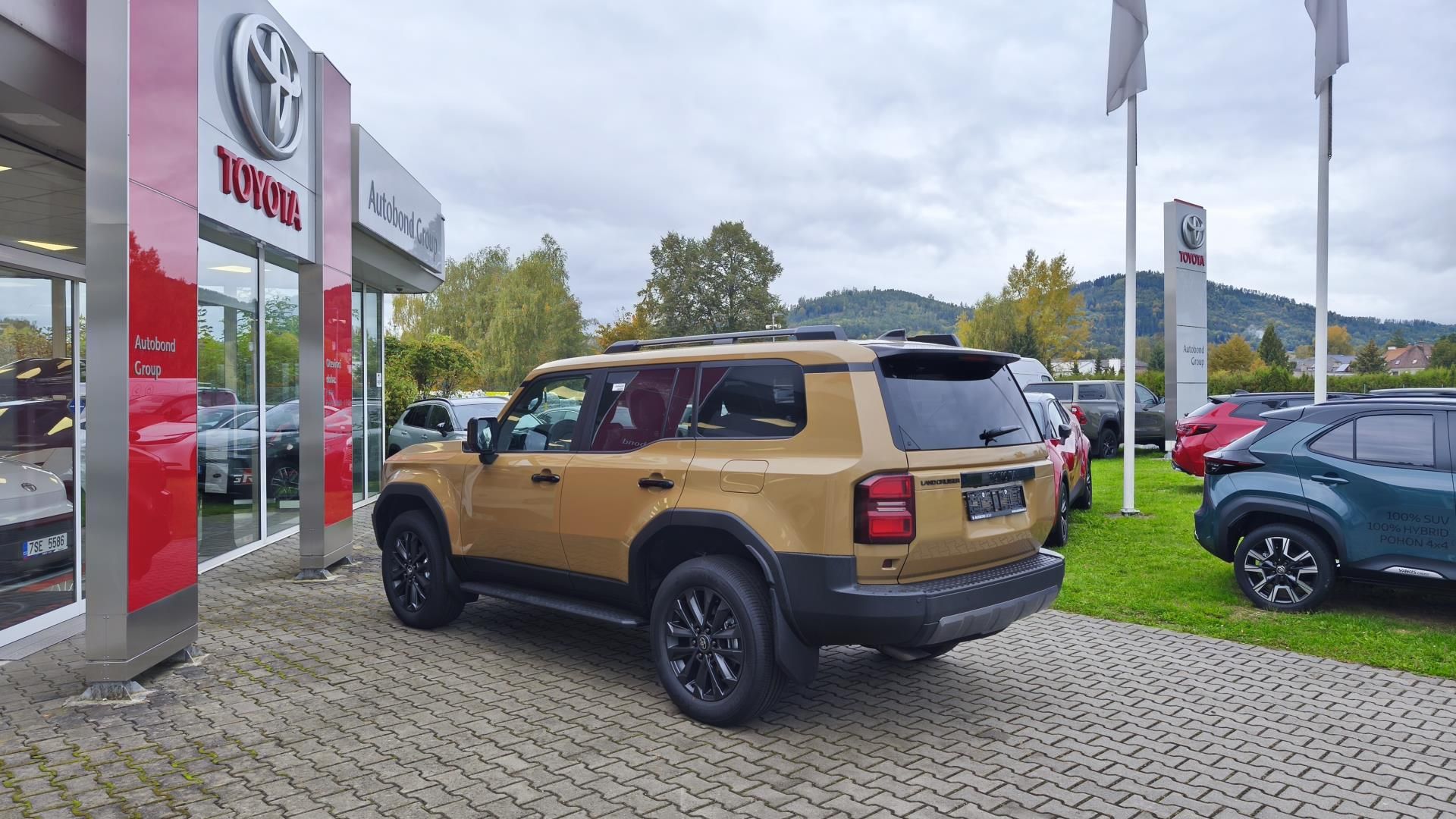 Toyota Land Cruiser, 2.8L MHEV 8AT 4X4 - EXECUTIVE - fotka 6