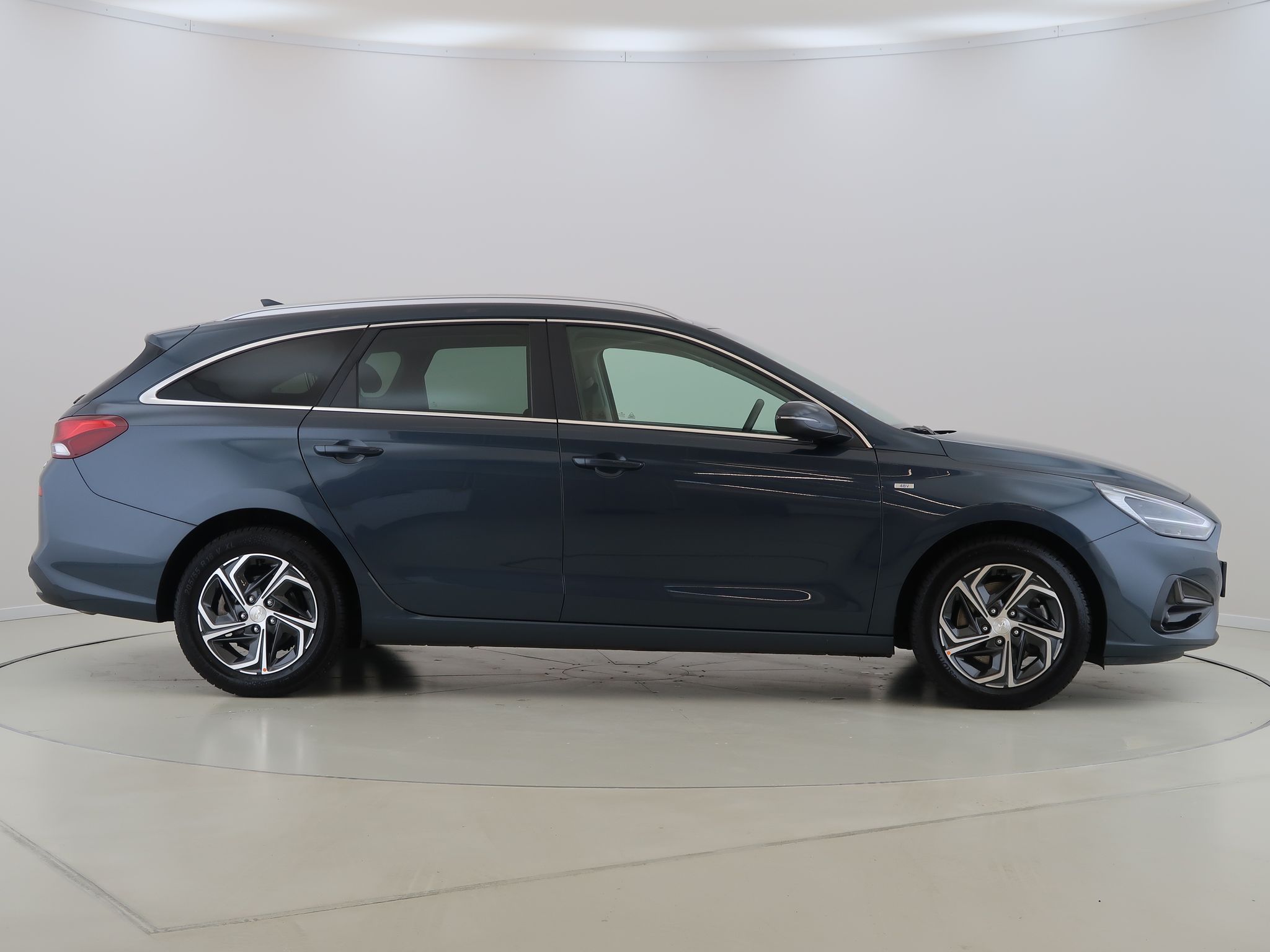 Hyundai i30, 1.5T-GDI,MildHyb,CZ,1Maj,Smart - fotka 4