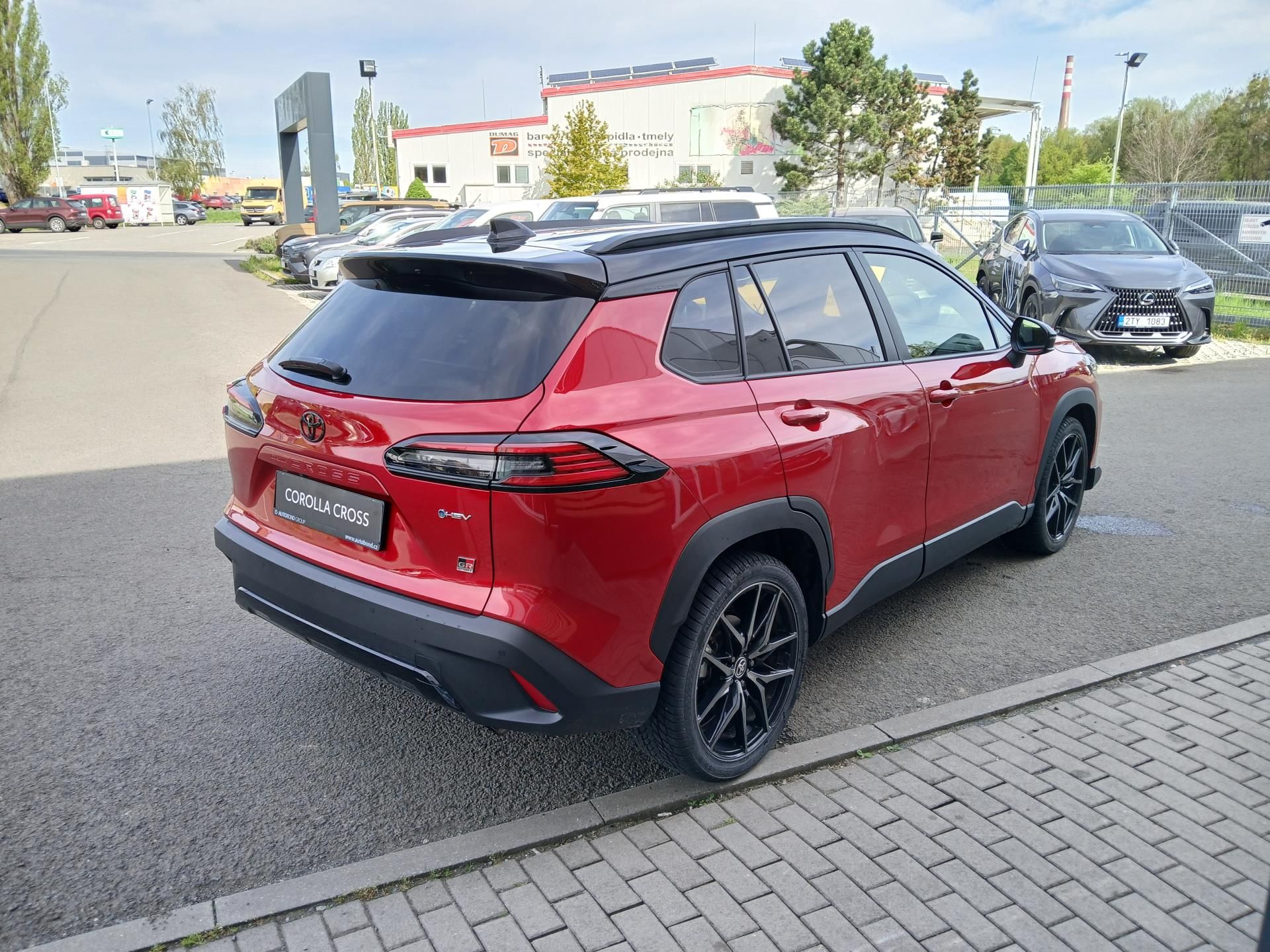 Toyota Corolla Cross, 2,0 HEV CVT GR SPORT zimní pne - fotka 5