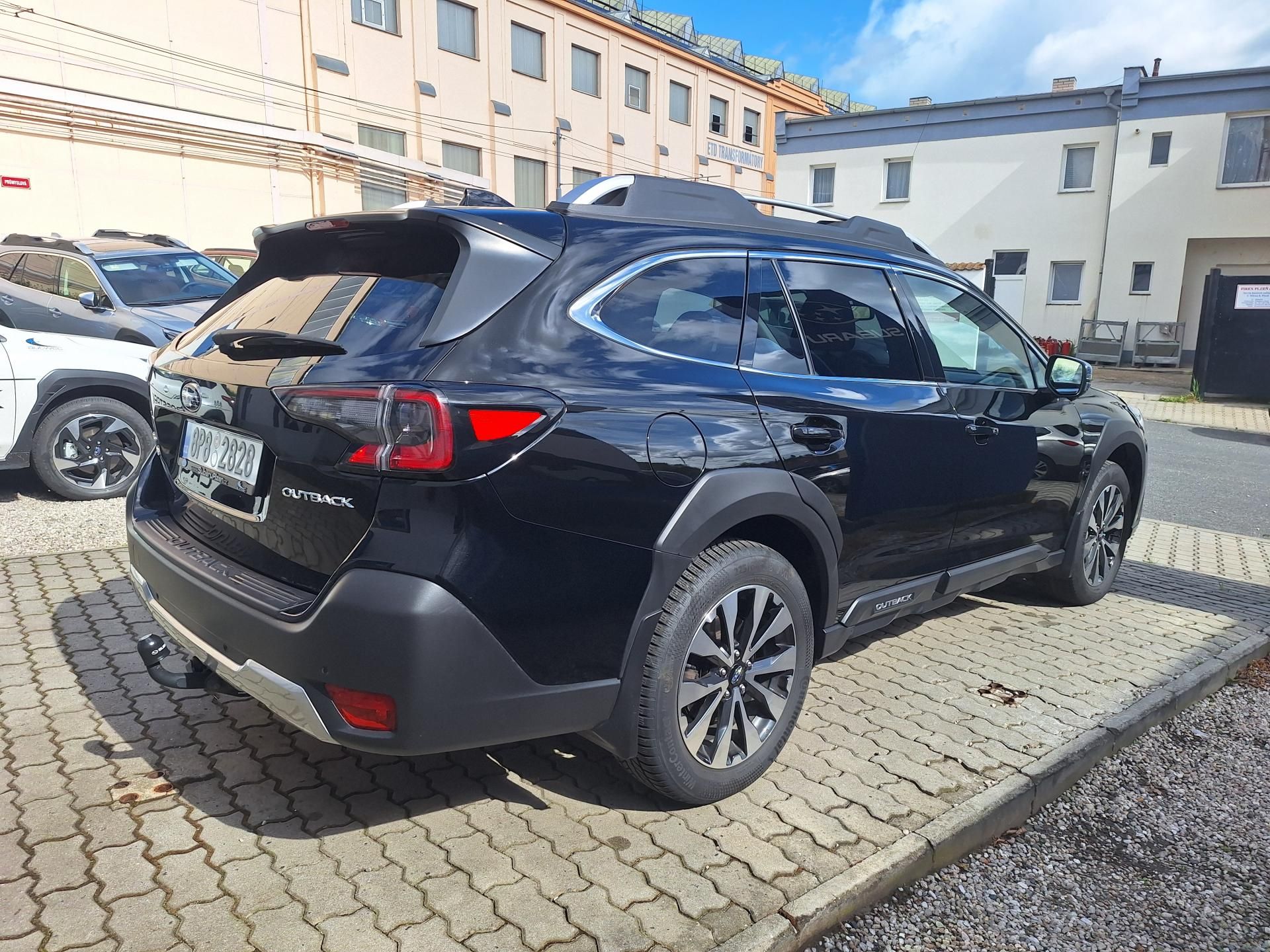 Subaru Outback, Touring , NAVI, kůže,TOP stav - fotka 6