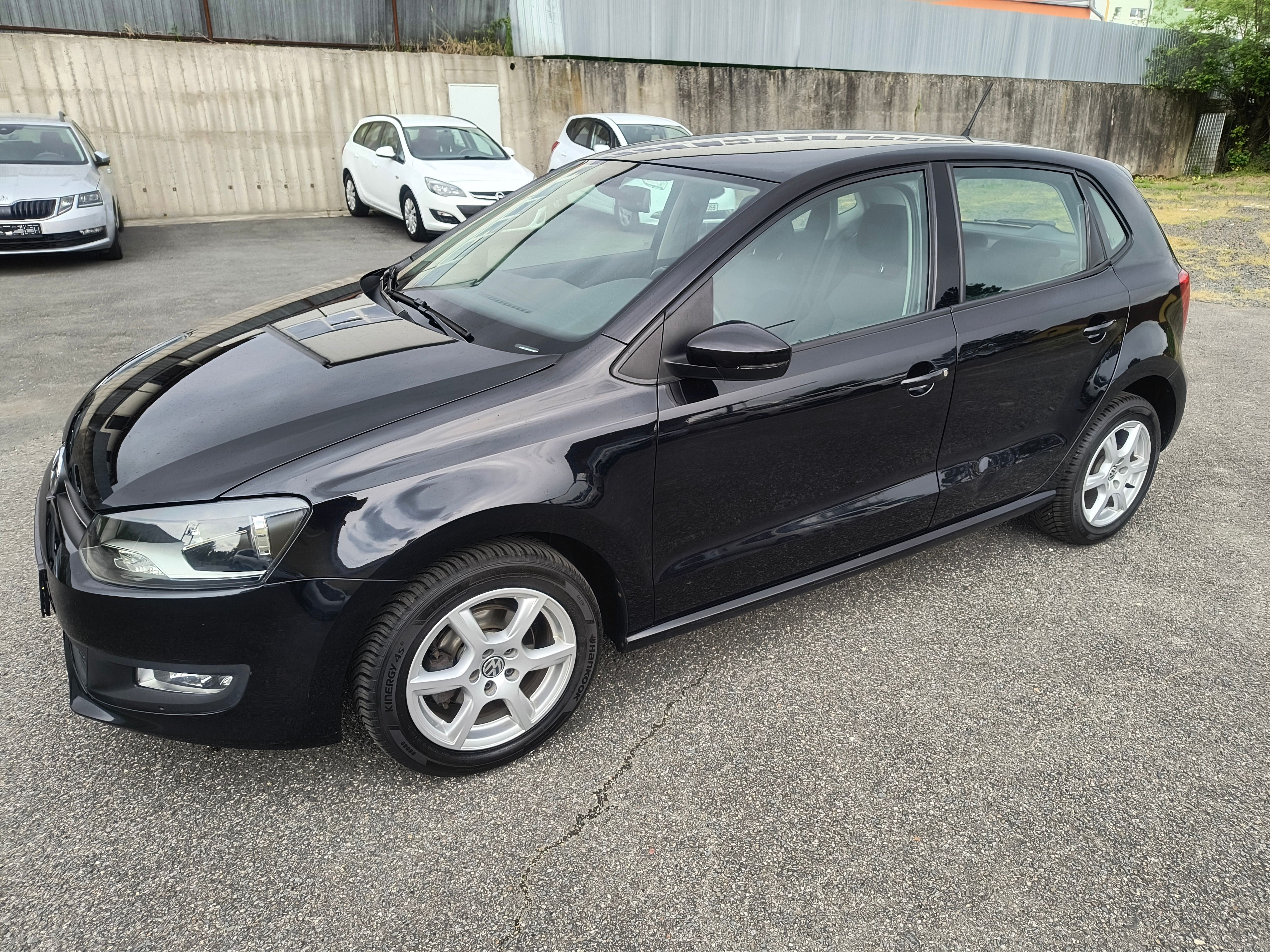 Volkswagen Polo, 1.4 63KW/AC/PDC/ALU/VYHŘ.SEDAD - fotka 2