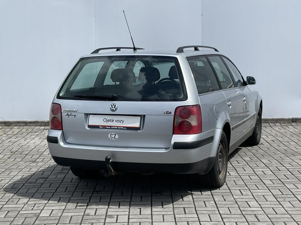 Volkswagen Passat, 1.9 TDI 96 kW - fotka 2
