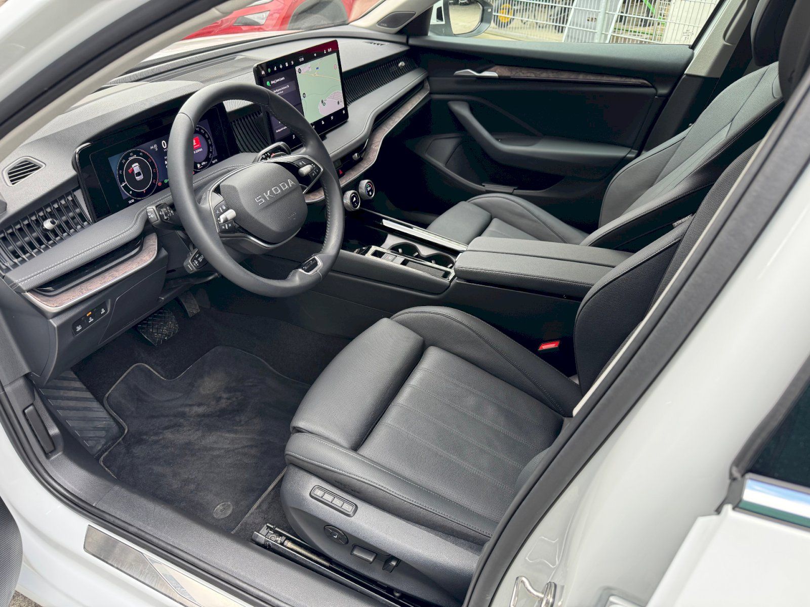 Škoda Superb, DSG 2.0 TDI 142 kW 4x4 L&K - fotka 6