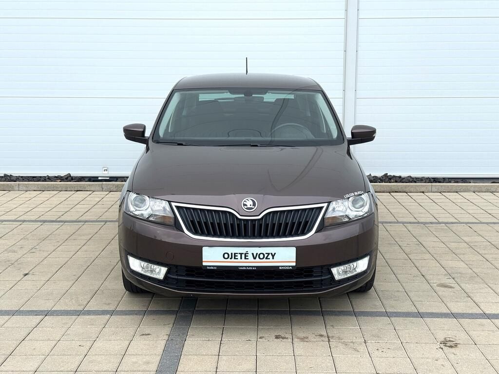 Škoda Rapid, Ambiente 1.2 TSI 66 kW - fotka 2