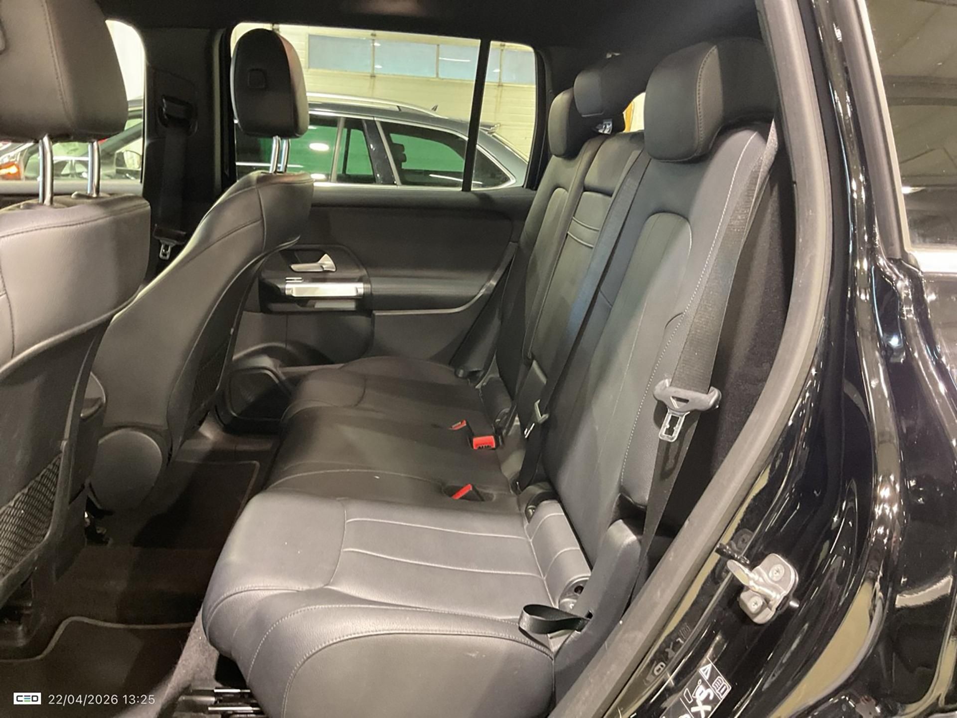 Mercedes-Benz EQB, 300 Luxury 4-Matic 4×4 - fotka 6