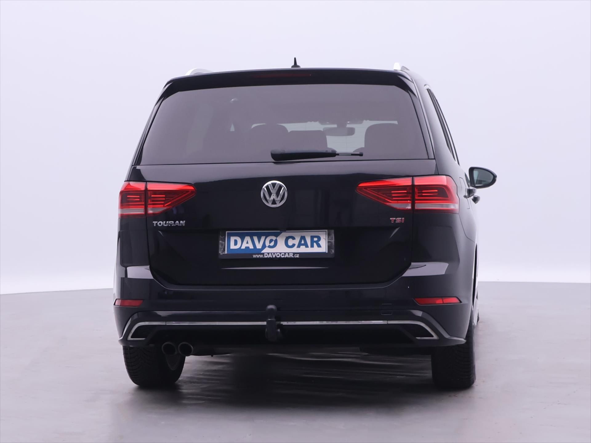 Volkswagen Touran, 1,8 TSI DSG R-line LED Panoram - fotka 6