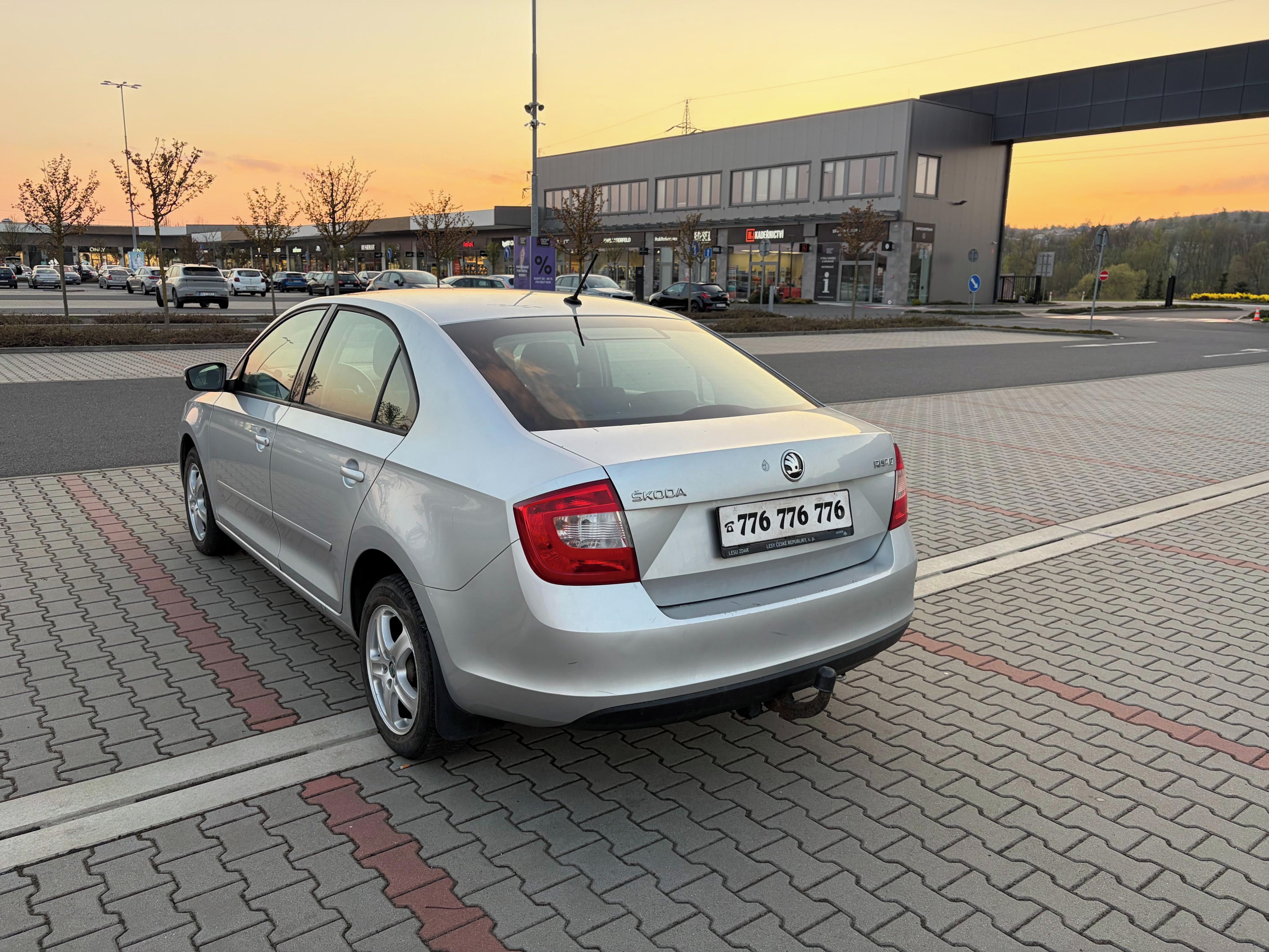 Škoda Rapid, 1.6 TDi 85kw ČR serviska TZ - fotka 5