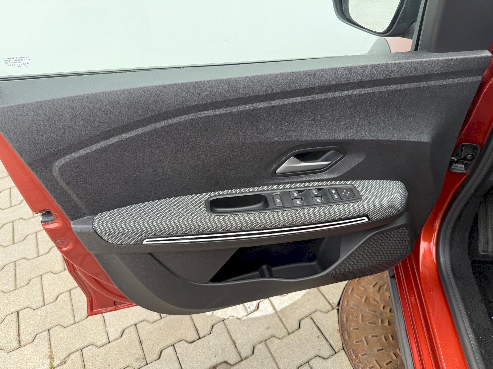 Dacia Jogger, 1.0 Xtreme 81kW/110PS 7 Míst - fotka 6