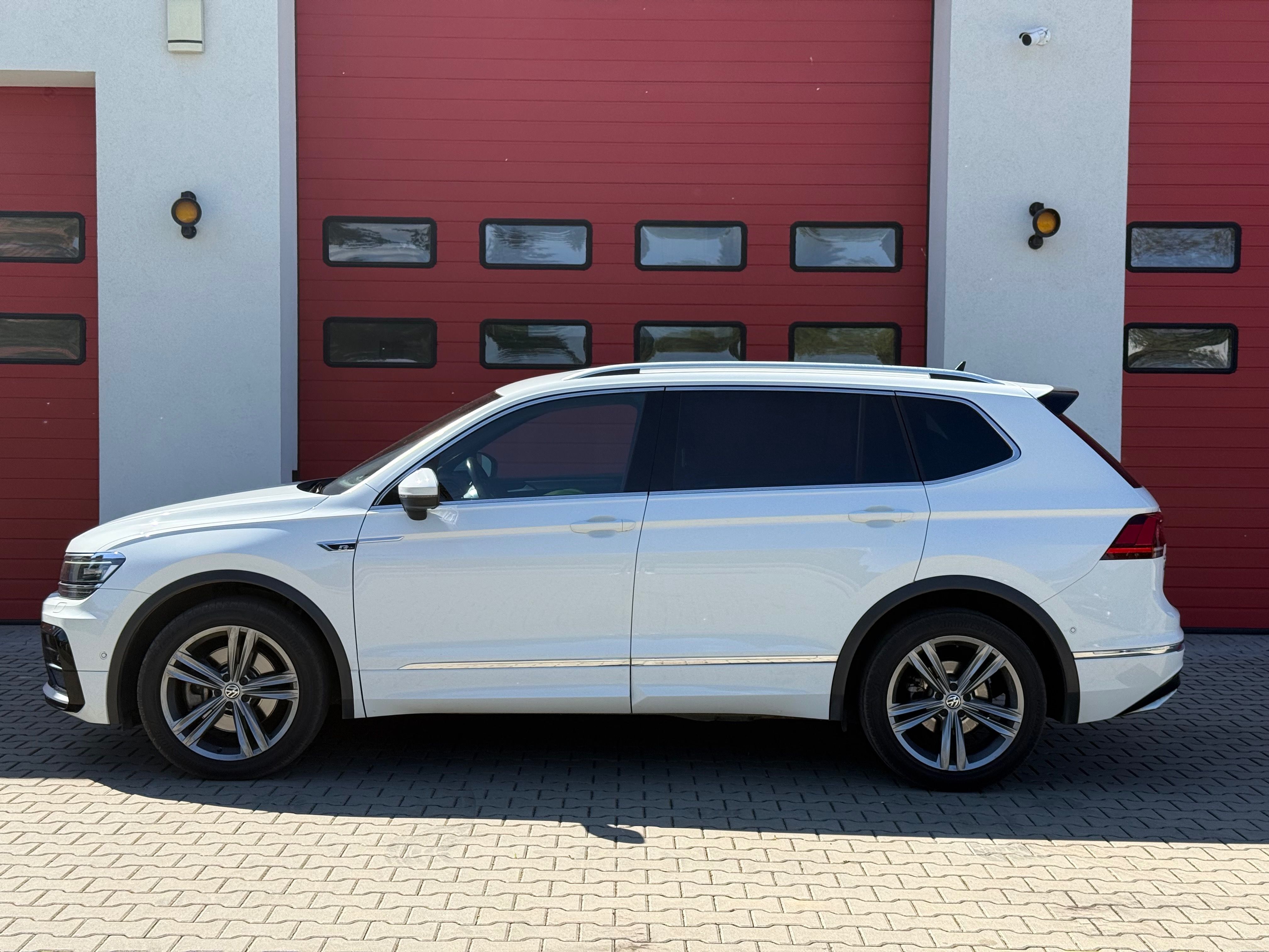Volkswagen Tiguan, Allsapce 2.O Tdi R-line 4m - fotka 4