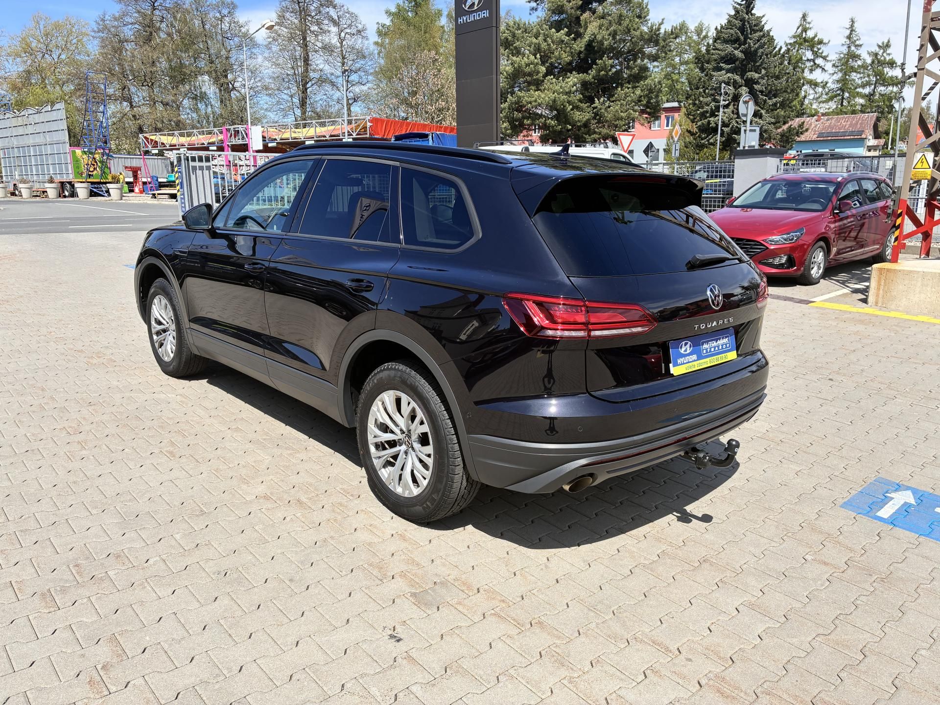 Volkswagen Touareg, 170KW,4X4,8°AT,ČERNÁDEEP,TAŽNÉ - fotka 5
