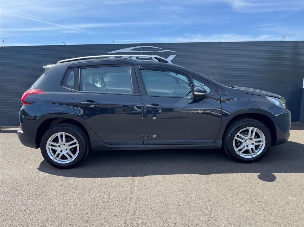 Peugeot 2008, 1,2 - fotka 6